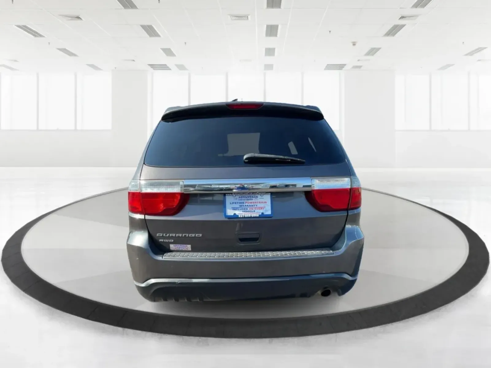 2013 Dodge Durango SXT (1C4RDJAG7DC) with an 3.6L V-6 DOHC engine, located at 1230 East Main St, Xenia, OH, 45385, (937) 908-9800, 39.688026, -83.910172 - **Discover Your Adventure with the 2013 Dodge Durango SXT at Advantage Car and Credit - Troy!**<br /> <br /> Are you in search of the perfect SUV to elevate your family outings, weekend adventures, or daily commutes? Look no further than the 2013 Dodge Durango SXT, where spaciousness meets versatili - Photo#3