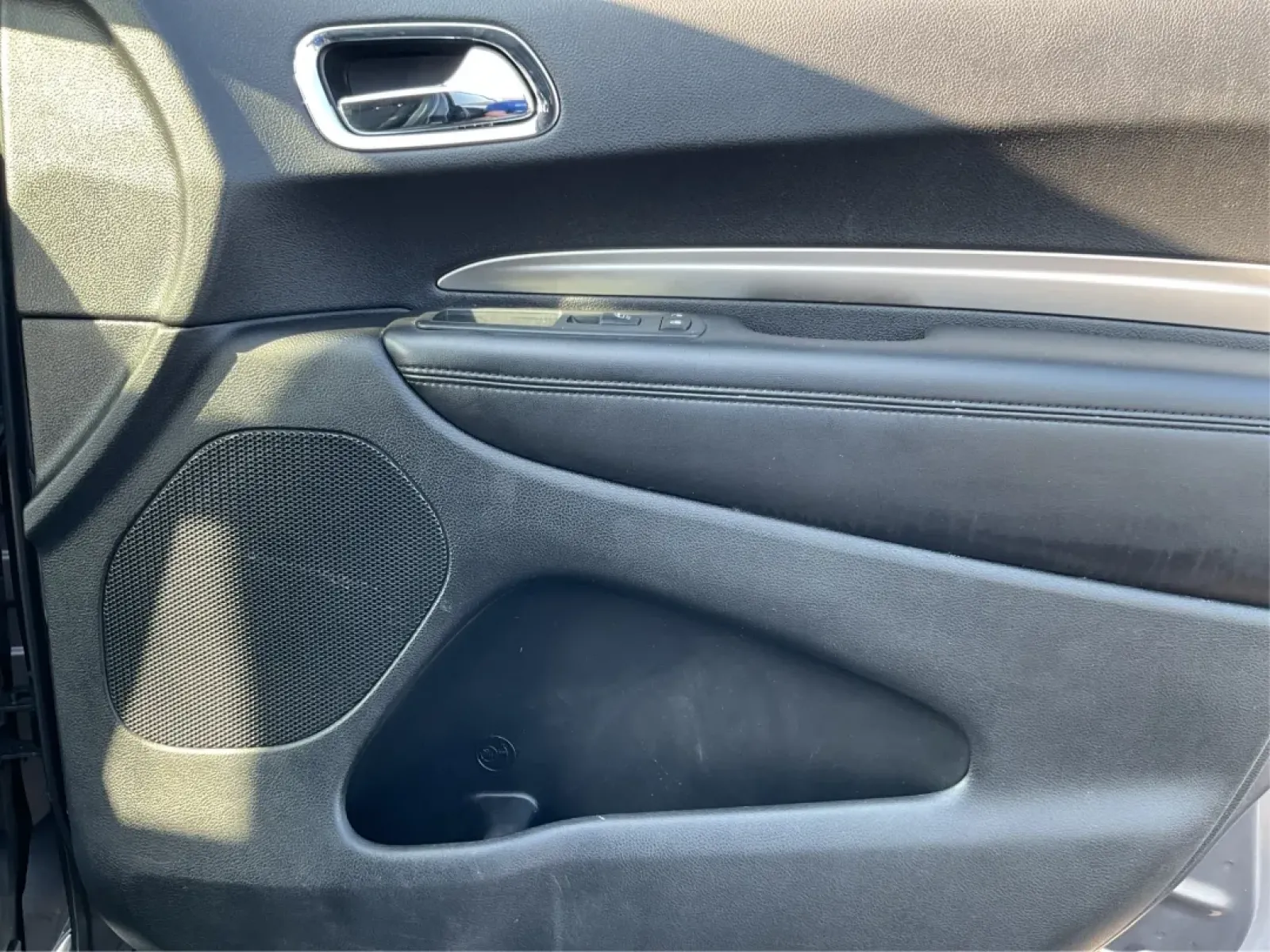 2013 Dodge Durango SXT (1C4RDJAG7DC) with an 3.6L V-6 DOHC engine, located at 1230 East Main St, Xenia, OH, 45385, (937) 908-9800, 39.688026, -83.910172 - **Discover Your Adventure with the 2013 Dodge Durango SXT at Advantage Car and Credit - Troy!**<br /> <br /> Are you in search of the perfect SUV to elevate your family outings, weekend adventures, or daily commutes? Look no further than the 2013 Dodge Durango SXT, where spaciousness meets versatili - Photo#20