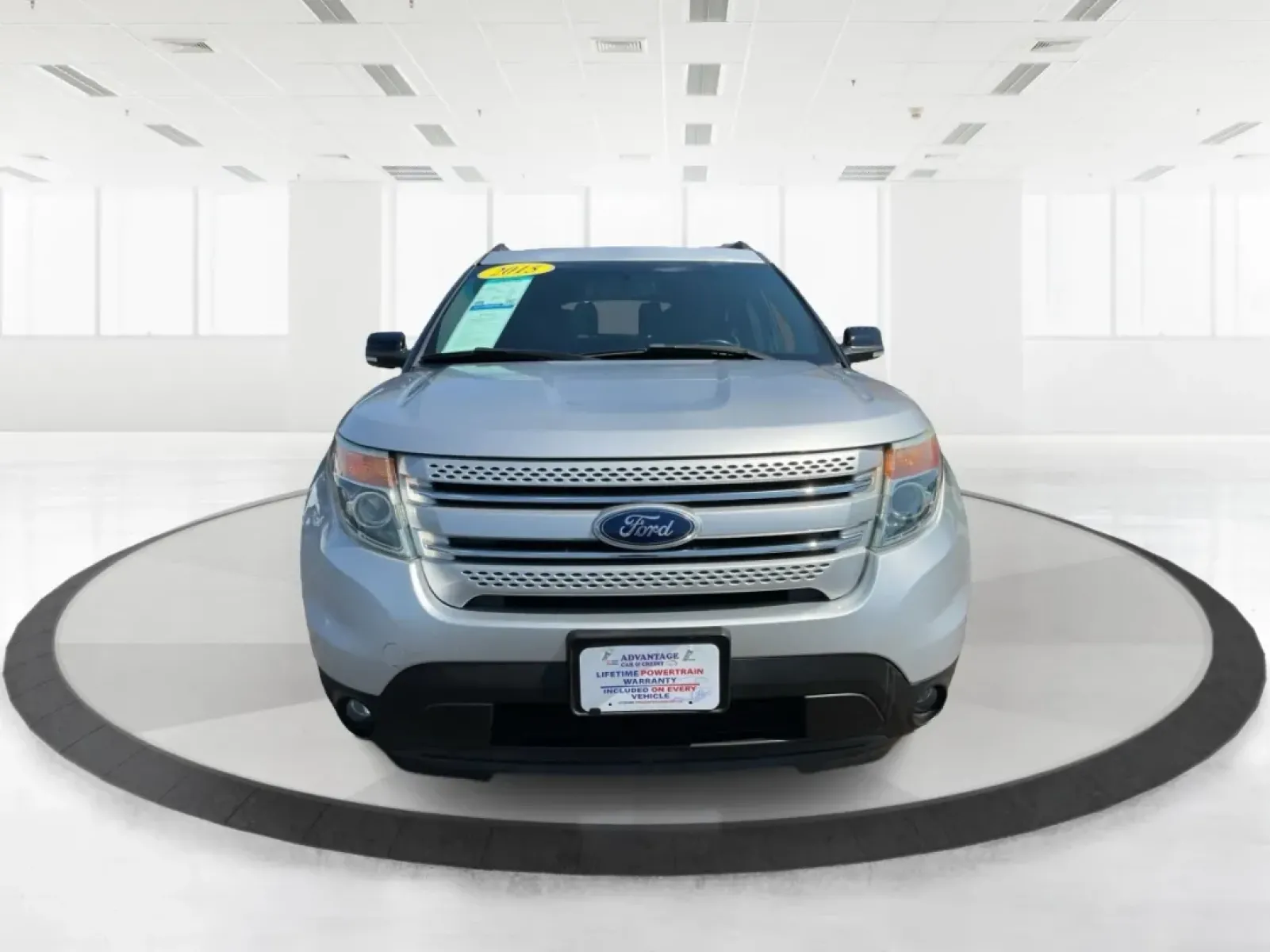 2015 Ford Explorer XLT (1FM5K8D85FG) with an 3.5L V-6 DOHC engine, located at 1230 East Main St, Xenia, OH, 45385, (937) 908-9800, 39.688026, -83.910172 - **Explore the Open Road with the 2015 Ford Explorer XLT!** <br /> <br /> Are you ready to elevate your family adventures and weekend road trips? Look no further than this stunning 2015 Ford Explorer XLT, available now at Advantage Car and Credit in Fairborn, OH. With its robust capabilities and spac - Photo#7