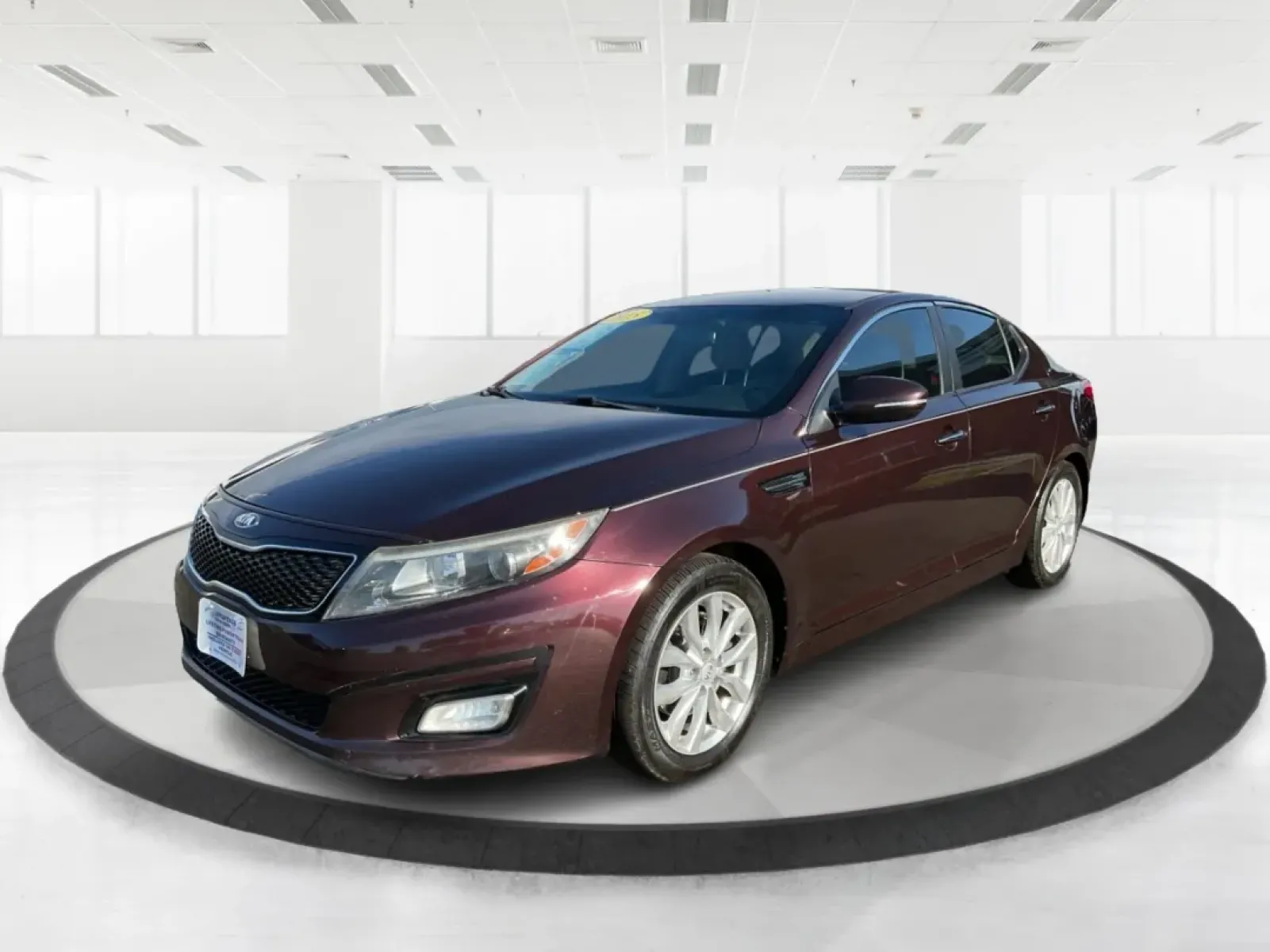 2015 Kia Optima LX (5XXGM4A72FG) with an Theta II 2.4L I-4 gasoline direct injection engine, located at 401 Woodman Dr, Riverside, OH, 45431, (937) 908-9800, 39.760899, -84.123421 - **Discover the Perfect Blend of Comfort and Reliability with This 2015 Kia Optima LX Ideal for Your Daily Commute or Family Road Trips!**<br /> <br /> Are you ready to elevate your driving experience? The 2015 Kia Optima LX, available at Advantage Car and Credit in Fairborn, OH, is the answer to yo - Photo#8