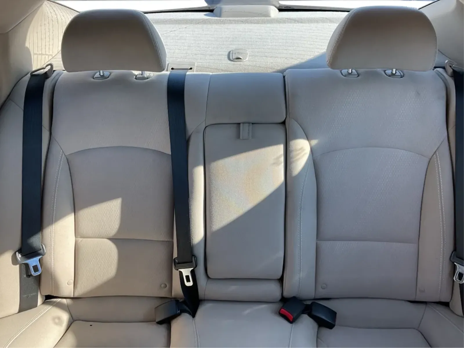 2015 Kia Optima LX (5XXGM4A72FG) with an Theta II 2.4L I-4 gasoline direct injection engine, located at 401 Woodman Dr, Riverside, OH, 45431, (937) 908-9800, 39.760899, -84.123421 - **Discover the Perfect Blend of Comfort and Reliability with This 2015 Kia Optima LX Ideal for Your Daily Commute or Family Road Trips!**<br /> <br /> Are you ready to elevate your driving experience? The 2015 Kia Optima LX, available at Advantage Car and Credit in Fairborn, OH, is the answer to yo - Photo#14