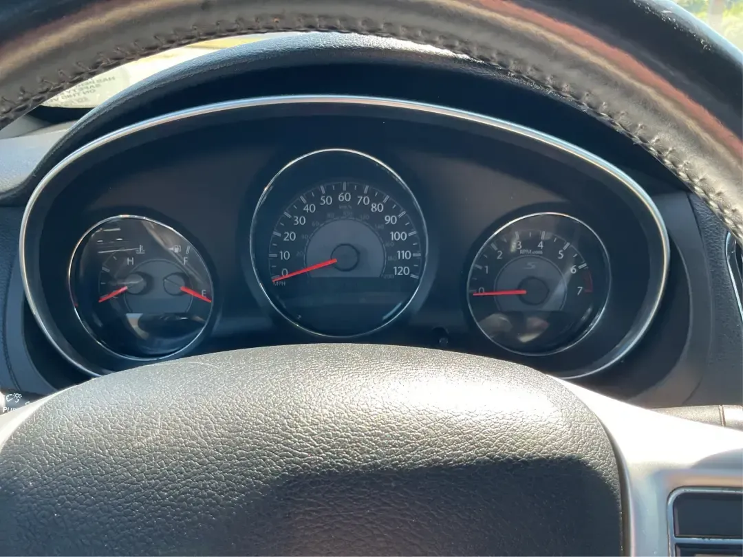 2012 Chrysler 200 Touring (1C3CCBBG4CN) with an 3.6L V6 DOHC 24V FFV engine, 6-Speed Automatic transmission, located at 1230 East Main St, Xenia, OH, 45385, (937) 908-9800, 39.688026, -83.910172 - Unleash your driving potential with the perfect blend of style, comfort, and functionality-ideal for growing families or anyone seeking a reliable commuter vehicle. Introducing the 2012 Chrysler 200 Touring sedan, now available at Advantage Car and Credit in Troy, OH. Located at 1099 N County Rd 25A - Photo#15