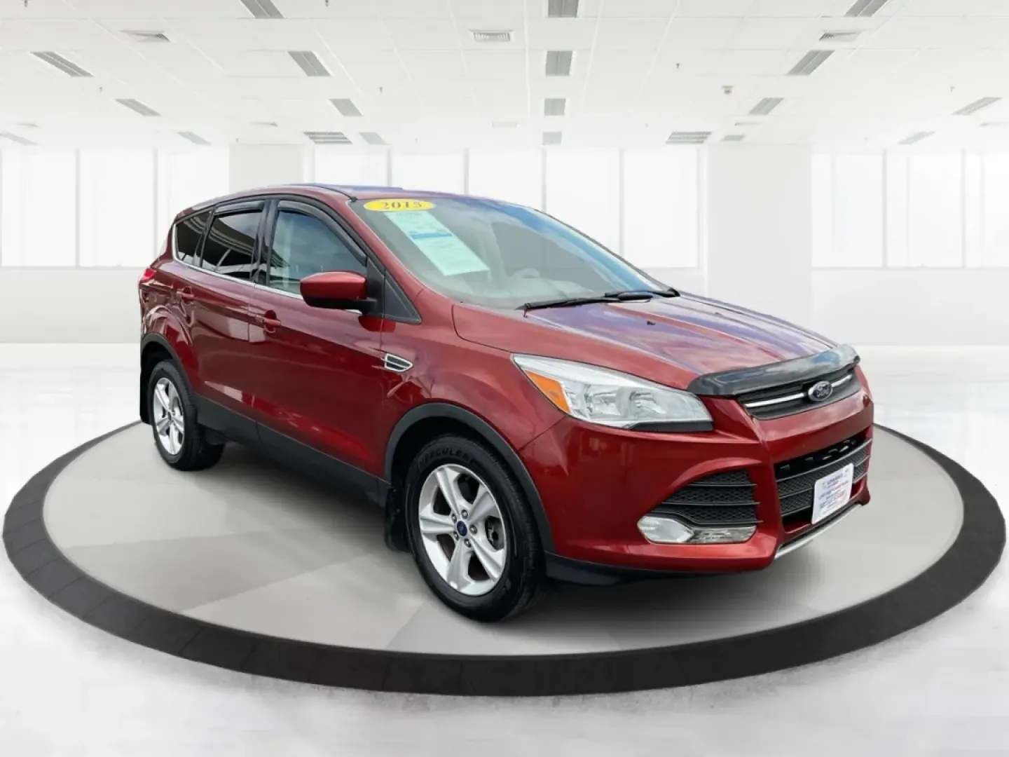 2015 Ford Escape SE (1FMCU9G93FU) with an Other engine, located at 880 E. National Road, Vandalia, OH, 45377, (937) 908-9800, 39.891918, -84.183594 - Discover the perfect blend of style, functionality, and reliability with this stunning 2015 Ford Escape SE, now available at Advantage Car and Credit in New Carlisle, OH. Whether you're a growing family, a daily commuter, or someone who loves weekend adventures, this versatile SUV checks all the box - Photo#0