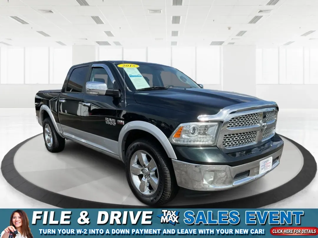 2015 Ram 1500 Laramie Crew Cab SWB 4WD (1C6RR7NT7FS) with an 5.7L V8 OHV 16V engine, 8-Speed Automatic transmission, located at 1230 East Main St, Xenia, OH, 45385, (937) 908-9800, 39.688026, -83.910172 - **Unlock Your Weekend Adventures with the 2015 Ram 1500 Laramie Crew Cab 4WD at Jamestown Auto Sales!**<br /> <br /> Are you ready to elevate your lifestyle with a vehicle that combines power, comfort, and versatility? Look no further than this 2015 Ram 1500 Laramie Crew Cab SWB, the ultimate truck - Photo#0