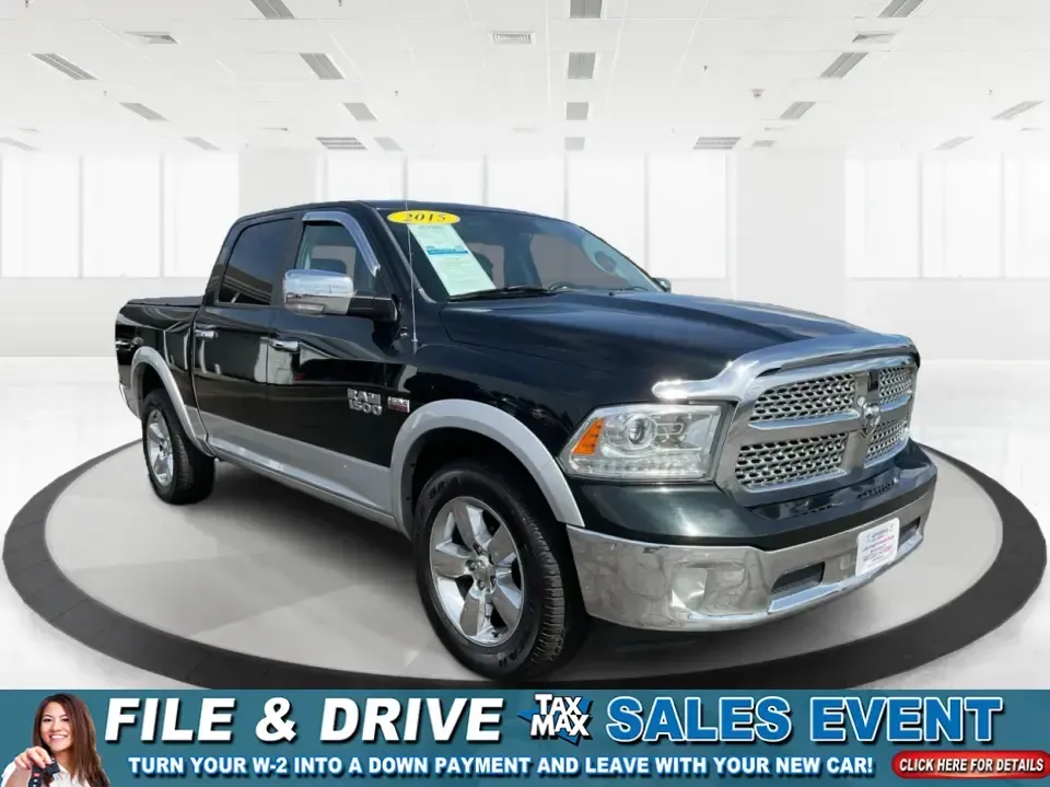2015 Ram 1500 Laramie Crew Cab SWB 4WD (1C6RR7NT7FS) with an 5.7L V8 OHV 16V engine, 8-Speed Automatic transmission, located at 880 E. National Road, Vandalia, OH, 45377, (937) 908-9800, 39.891918, -84.183594 - **Unlock Your Weekend Adventures with the 2015 Ram 1500 Laramie Crew Cab 4WD at Jamestown Auto Sales!**<br /> <br /> Are you ready to elevate your lifestyle with a vehicle that combines power, comfort, and versatility? Look no further than this 2015 Ram 1500 Laramie Crew Cab SWB, the ultimate truck - Photo#0