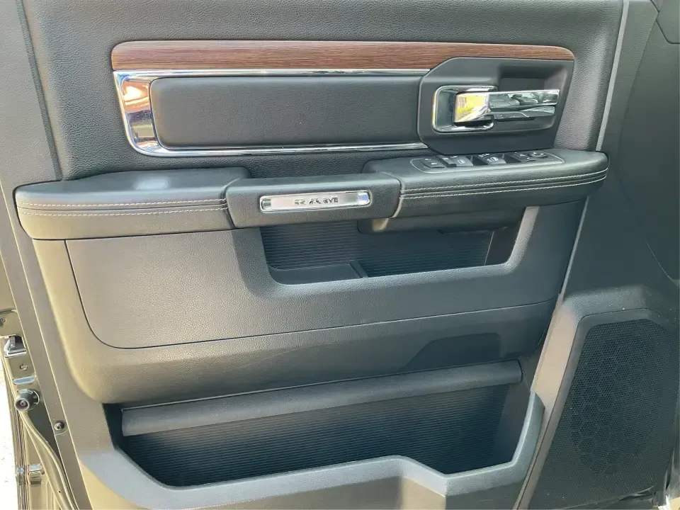 2015 Ram 1500 Laramie Crew Cab SWB 4WD (1C6RR7NT7FS) with an 5.7L V8 OHV 16V engine, 8-Speed Automatic transmission, located at 880 E. National Road, Vandalia, OH, 45377, (937) 908-9800, 39.891918, -84.183594 - **Unlock Your Weekend Adventures with the 2015 Ram 1500 Laramie Crew Cab 4WD at Jamestown Auto Sales!**<br /> <br /> Are you ready to elevate your lifestyle with a vehicle that combines power, comfort, and versatility? Look no further than this 2015 Ram 1500 Laramie Crew Cab SWB, the ultimate truck - Photo#19