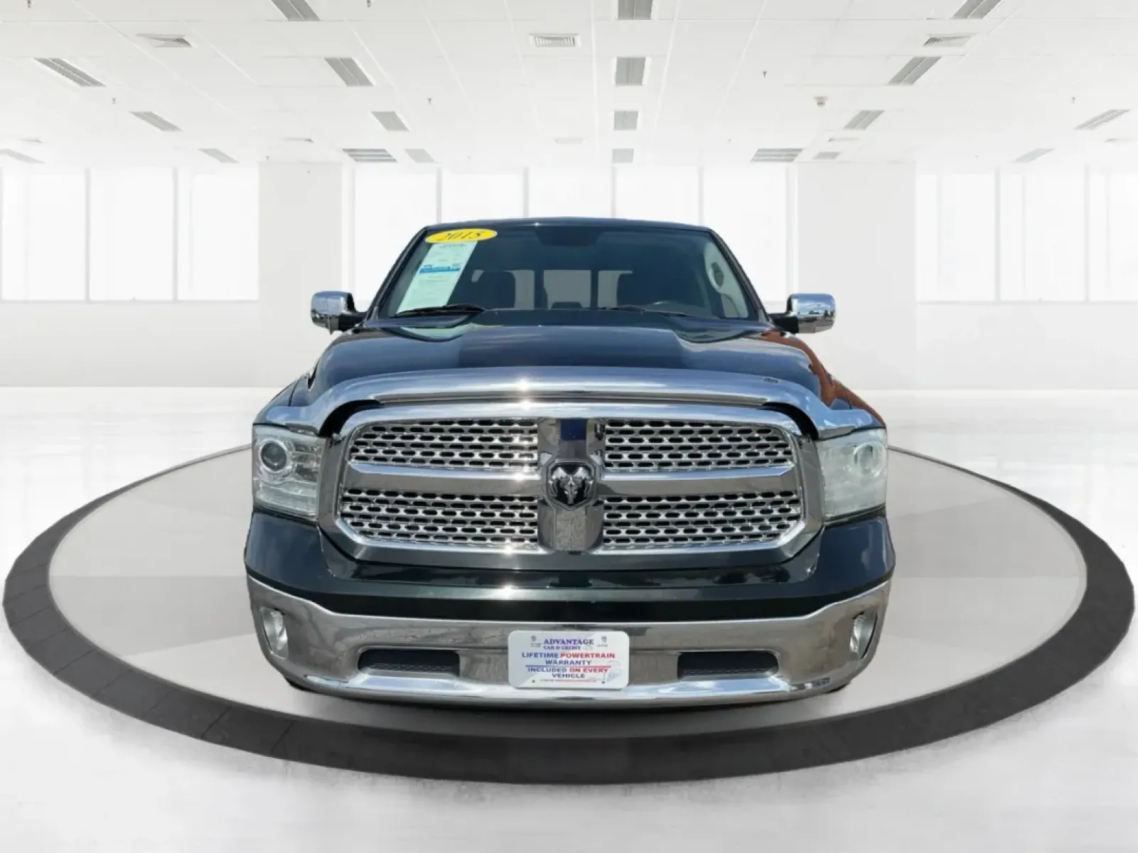 2015 Ram 1500 Laramie Crew Cab SWB 4WD (1C6RR7NT7FS) with an 5.7L V8 OHV 16V engine, 8-Speed Automatic transmission, located at 1951 S Dayton Lakeview Rd., New Carlisle, OH, 45344, (937) 908-9800, 39.890999, -84.050255 - **Unlock Your Weekend Adventures with the 2015 Ram 1500 Laramie Crew Cab 4WD at Jamestown Auto Sales!**<br /> <br /> Are you ready to elevate your lifestyle with a vehicle that combines power, comfort, and versatility? Look no further than this 2015 Ram 1500 Laramie Crew Cab SWB, the ultimate truck - Photo#7