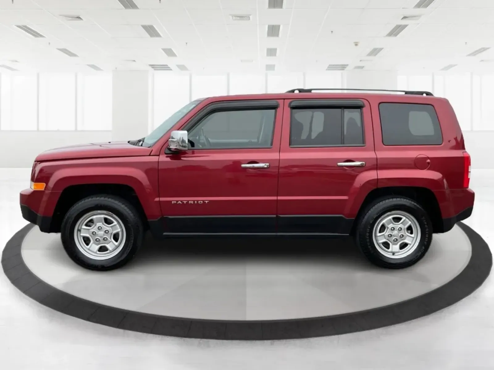 2013 Jeep Patriot Sport (1C4NJPBA8DD) with an Other engine, located at 1099 N County Rd 25A , Troy, OH, 45373, (937) 908-9800, 40.057079, -84.212883 - **Adventure Awaits: Discover the 2013 Jeep Patriot Sport at Advantage Car and Credit in Troy, OH!**<br /> <br /> Are you ready for your next adventure? Whether it's a weekend getaway with the family or a daily commuter ride through the beautiful streets of Troy, OH, the 2013 Jeep Patriot Sport offer - Photo#5