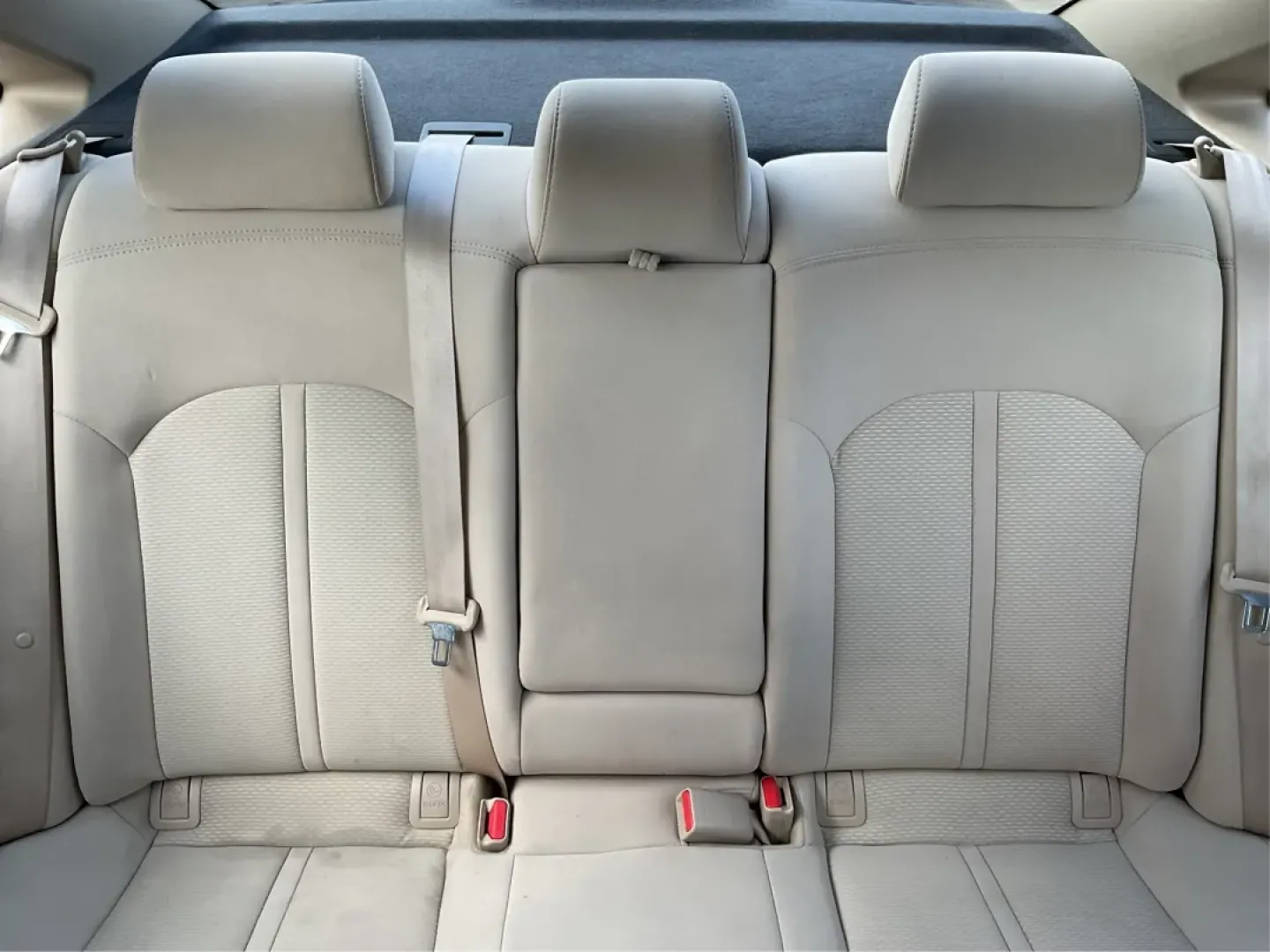 2016 Hyundai Sonata Sport (5NPE34AF2GH) with an 2.4L L4 DOHC 16V engine, 6-Speed Automatic transmission, located at 401 Woodman Dr, Riverside, OH, 45431, (937) 908-9800, 39.760899, -84.123421 - ### Unlock Your Journey with the 2016 Hyundai Sonata Sport at Advantage Car and Credit - Fairborn<br /> <br /> Are you in the market for a vehicle that can effortlessly transition from daily commutes to weekend getaways? Look no further than the 2016 Hyundai Sonata Sport, available now at Advantage - Photo#14