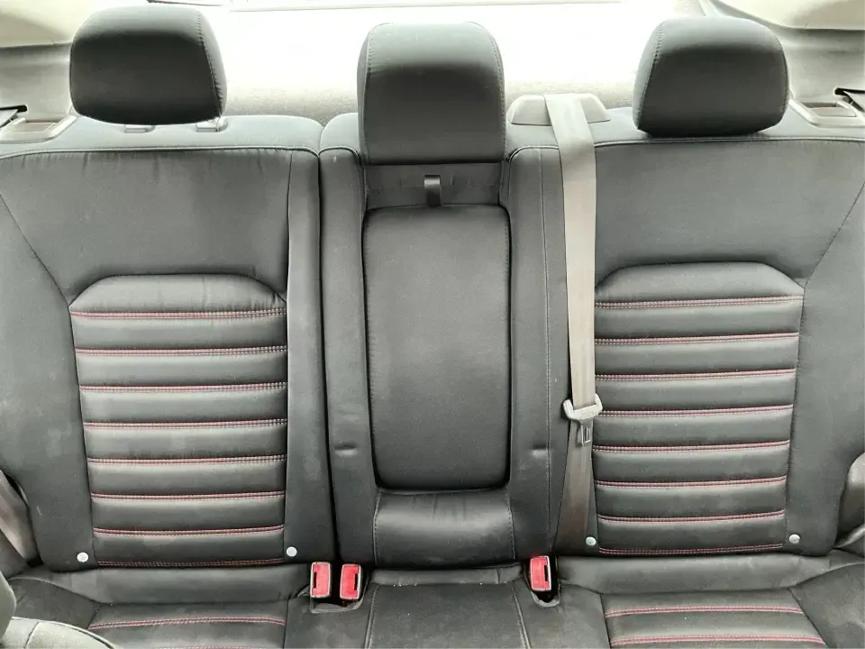 2016 Ford Fusion SE (3FA6P0HD1GR) with an 1.5L L4 DOHC 16V engine, 6-Speed Automatic transmission, located at 1099 N County Rd 25A , Troy, OH, 45373, (937) 908-9800, 40.057079, -84.212883 - **Experience Style and Comfort with the 2016 Ford Fusion SE at Advantage Car and Credit in Fairborn, OH!**<br /> <br /> Are you looking for a versatile sedan that fits seamlessly into your busy lifestyle? Whether you're a commuter tackling daily traffic, a growing family seeking comfort on the road, - Photo#14