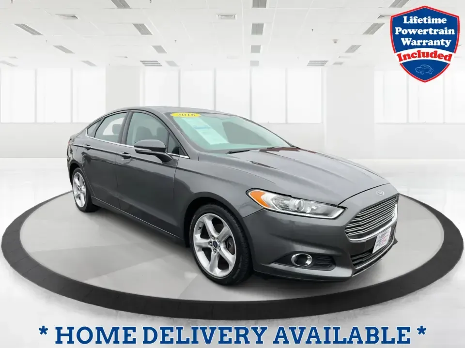2016 Ford Fusion SE (3FA6P0HD1GR) with an 1.5L L4 DOHC 16V engine, 6-Speed Automatic transmission, located at 1230 East Main St, Xenia, OH, 45385, (937) 908-9800, 39.688026, -83.910172 - **Experience Style and Comfort with the 2016 Ford Fusion SE at Advantage Car and Credit in Fairborn, OH!**<br /> <br /> Are you looking for a versatile sedan that fits seamlessly into your busy lifestyle? Whether you're a commuter tackling daily traffic, a growing family seeking comfort on the road, - Photo#0