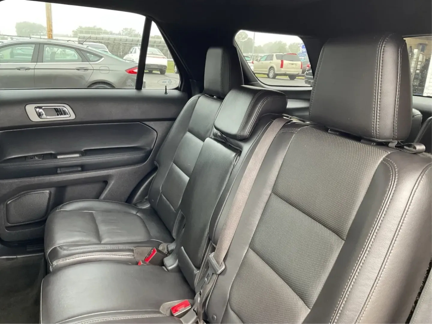 2015 Ford Explorer Limited (1FM5K8F84FG) with an 3.5L V-6 DOHC engine, located at 8750 N County Rd 25A, Piqua, OH, 45356, (937) 908-9800, 40.164391, -84.232513 - **Adventure Awaits in the 2015 Ford Explorer Limited at Advantage Car and Credit - Piqua!**<br /> <br /> Whether you're a growing family in need of a spacious vehicle or an adventurous spirit looking for the perfect road trip companion, this 2015 Ford Explorer Limited is ready to elevate your lifest - Photo#10