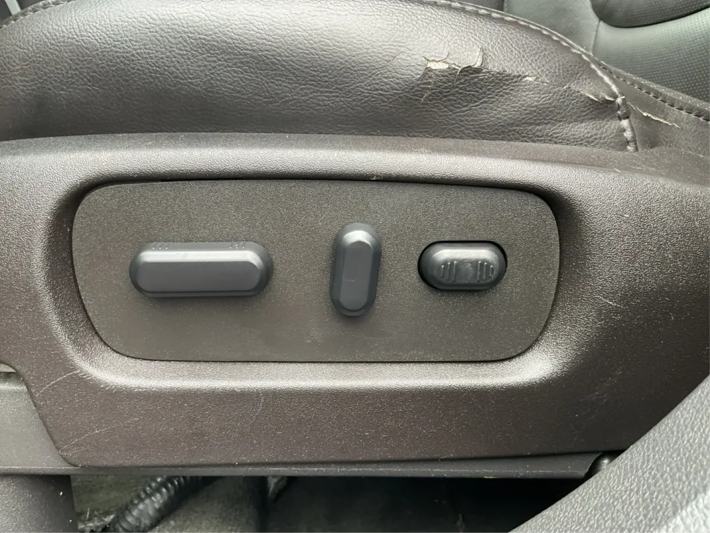 2015 Ford Explorer Limited (1FM5K8F84FG) with an 3.5L V-6 DOHC engine, located at 8750 N County Rd 25A, Piqua, OH, 45356, (937) 908-9800, 40.164391, -84.232513 - **Adventure Awaits in the 2015 Ford Explorer Limited at Advantage Car and Credit - Piqua!**<br /> <br /> Whether you're a growing family in need of a spacious vehicle or an adventurous spirit looking for the perfect road trip companion, this 2015 Ford Explorer Limited is ready to elevate your lifest - Photo#18