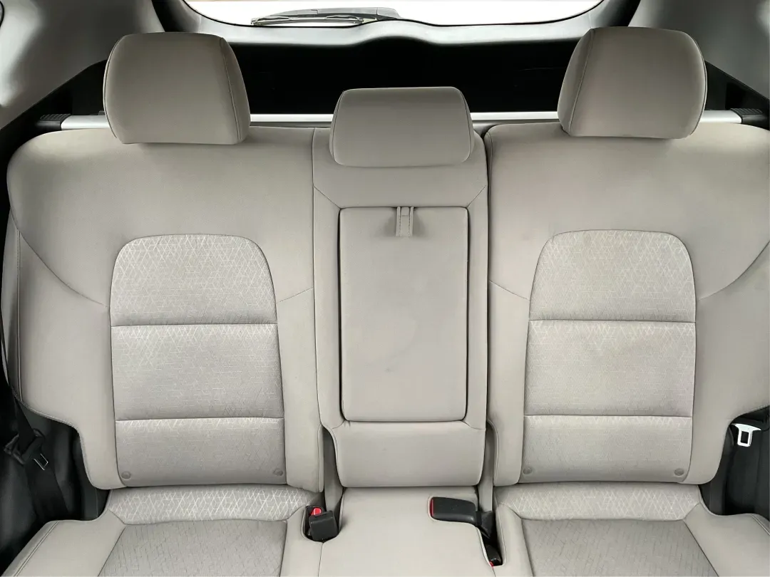 2016 Hyundai Tucson SE (KM8J3CA43GU) with an Nu 2L I-4 gasoline direct injection engine, located at 880 E. National Road, Vandalia, OH, 45377, (937) 908-9800, 39.891918, -84.183594 - **Elevate Your Daily Drive with the 2016 Hyundai Tucson SE Perfect for Your Active Lifestyle!**<br /> <br /> Are you in search of a reliable vehicle that fits your busy lifestyle? The 2016 Hyundai Tucson SE, available now at Advantage Car and Credit in Piqua, OH, is the ultimate SUV for those on th - Photo#14