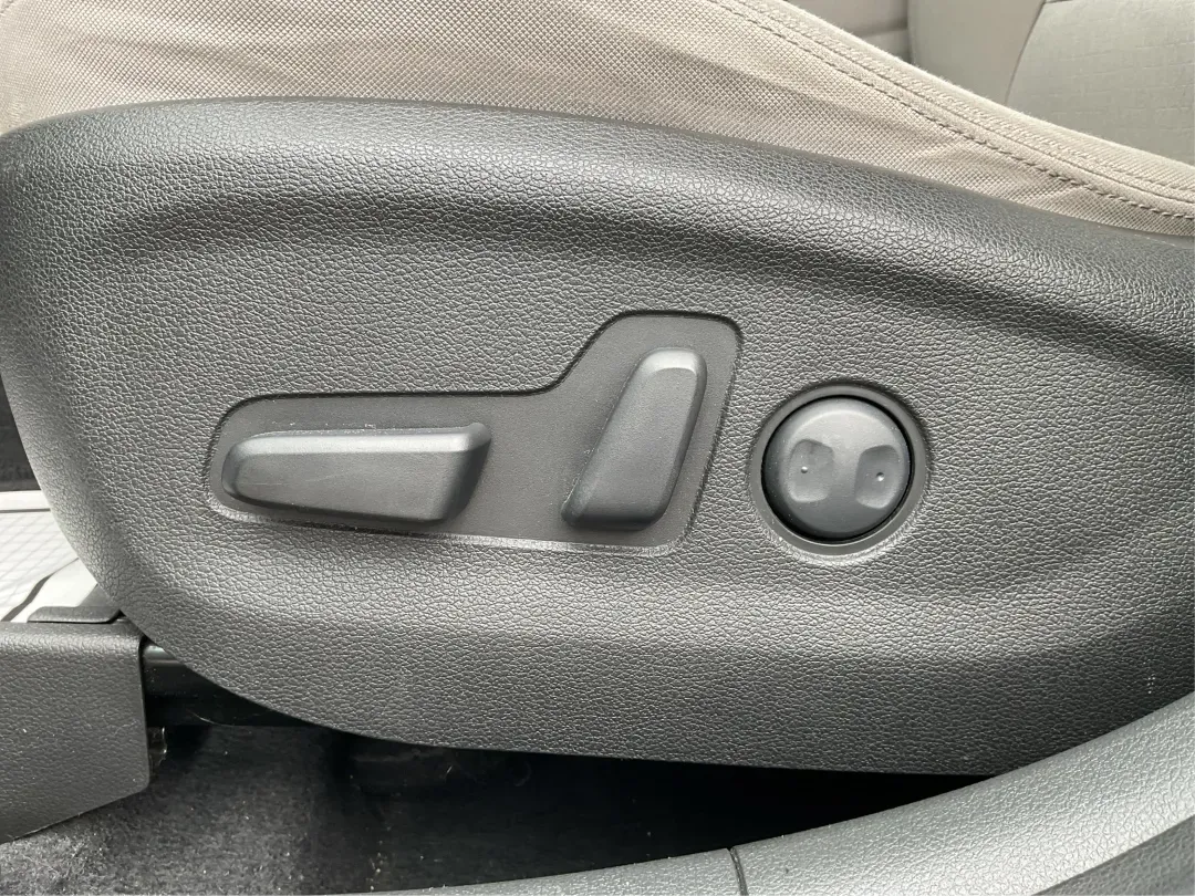 2016 Hyundai Tucson SE (KM8J3CA43GU) with an Nu 2L I-4 gasoline direct injection engine, located at 880 E. National Road, Vandalia, OH, 45377, (937) 908-9800, 39.891918, -84.183594 - **Elevate Your Daily Drive with the 2016 Hyundai Tucson SE Perfect for Your Active Lifestyle!**<br /> <br /> Are you in search of a reliable vehicle that fits your busy lifestyle? The 2016 Hyundai Tucson SE, available now at Advantage Car and Credit in Piqua, OH, is the ultimate SUV for those on th - Photo#17