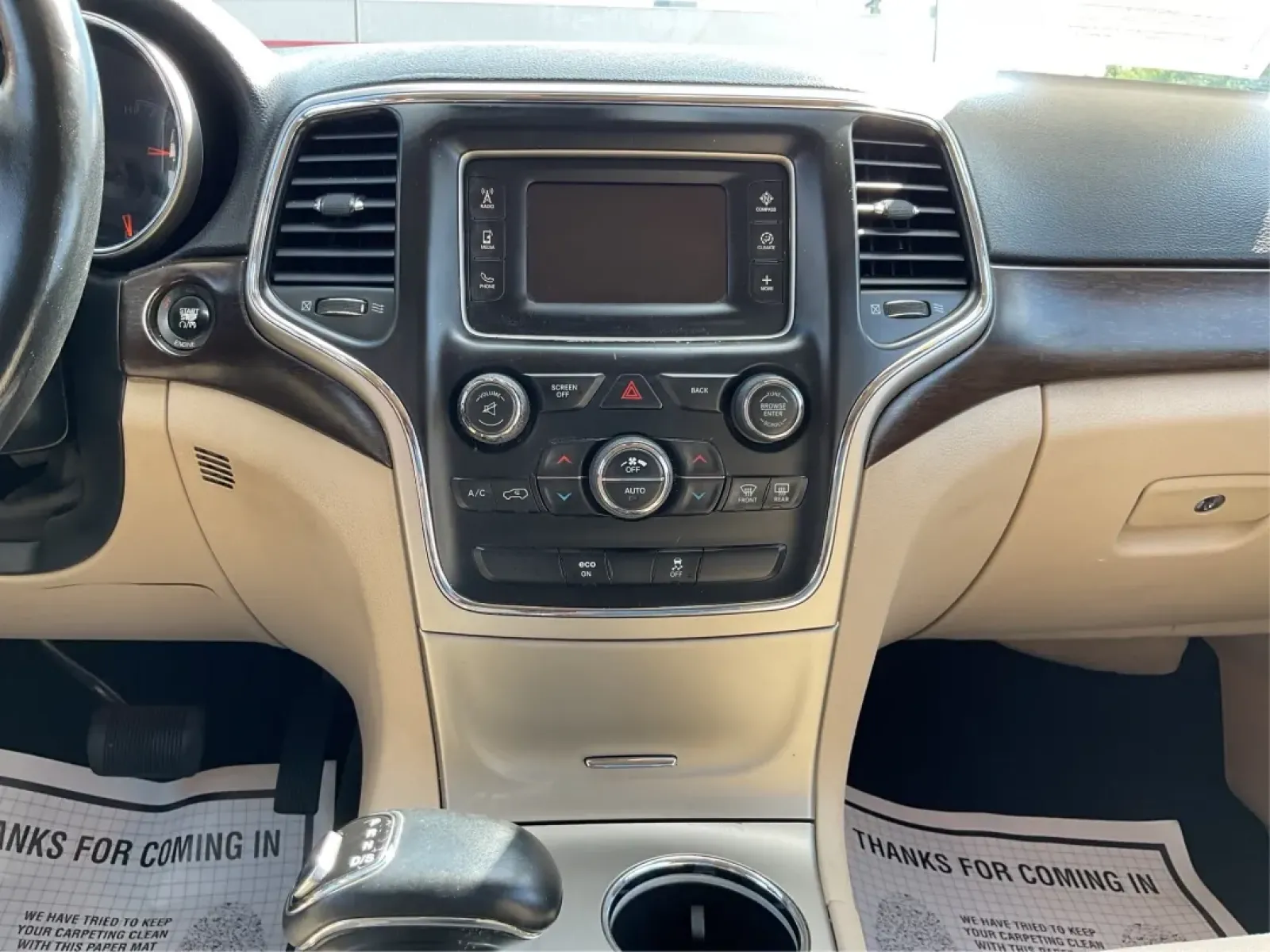 2015 Jeep Grand Cherokee Laredo (1C4RJFAG3FC) with an 3.6L V-6 DOHC engine, located at 4508 South Dixie Dr, Moraine, OH, 45439, (937) 908-9800, 39.689976, -84.218452 - **Adventure Awaits with This 2015 Jeep Grand Cherokee Laredo! Perfect for Families and Explorers Alike!**<br /> <br /> Are you ready to elevate your lifestyle with a vehicle that blends rugged capability with everyday comfort? Look no further than this stunning 2015 Jeep Grand Cherokee Laredo, perfe - Photo#13