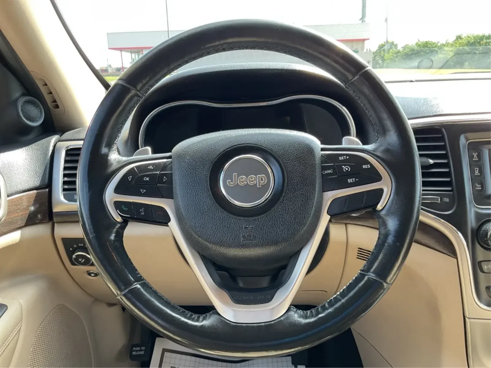2015 Jeep Grand Cherokee Laredo (1C4RJFAG3FC) with an 3.6L V-6 DOHC engine, located at 4508 South Dixie Dr, Moraine, OH, 45439, (937) 908-9800, 39.689976, -84.218452 - **Adventure Awaits with This 2015 Jeep Grand Cherokee Laredo! Perfect for Families and Explorers Alike!**<br /> <br /> Are you ready to elevate your lifestyle with a vehicle that blends rugged capability with everyday comfort? Look no further than this stunning 2015 Jeep Grand Cherokee Laredo, perfe - Photo#16