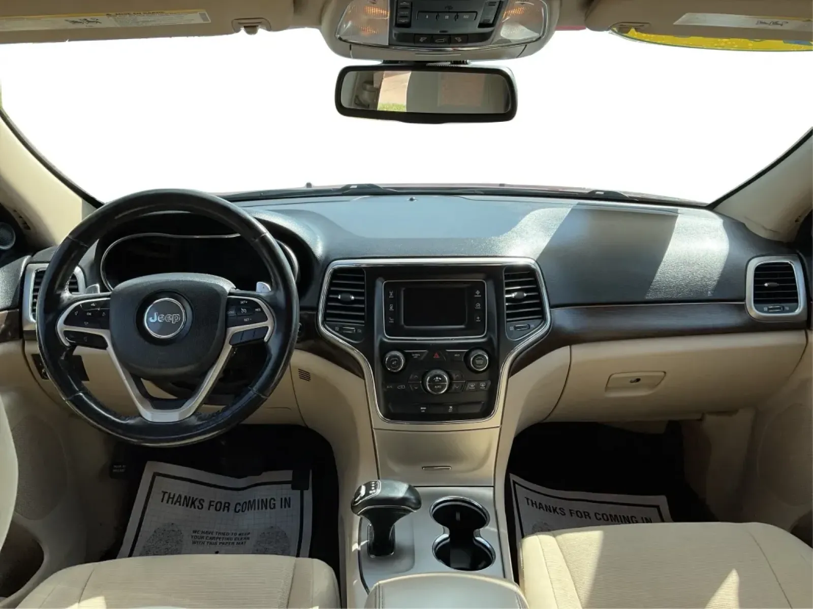 2015 Jeep Grand Cherokee Laredo (1C4RJFAG3FC) with an 3.6L V-6 DOHC engine, located at 4508 South Dixie Dr, Moraine, OH, 45439, (937) 908-9800, 39.689976, -84.218452 - **Adventure Awaits with This 2015 Jeep Grand Cherokee Laredo! Perfect for Families and Explorers Alike!**<br /> <br /> Are you ready to elevate your lifestyle with a vehicle that blends rugged capability with everyday comfort? Look no further than this stunning 2015 Jeep Grand Cherokee Laredo, perfe - Photo#21