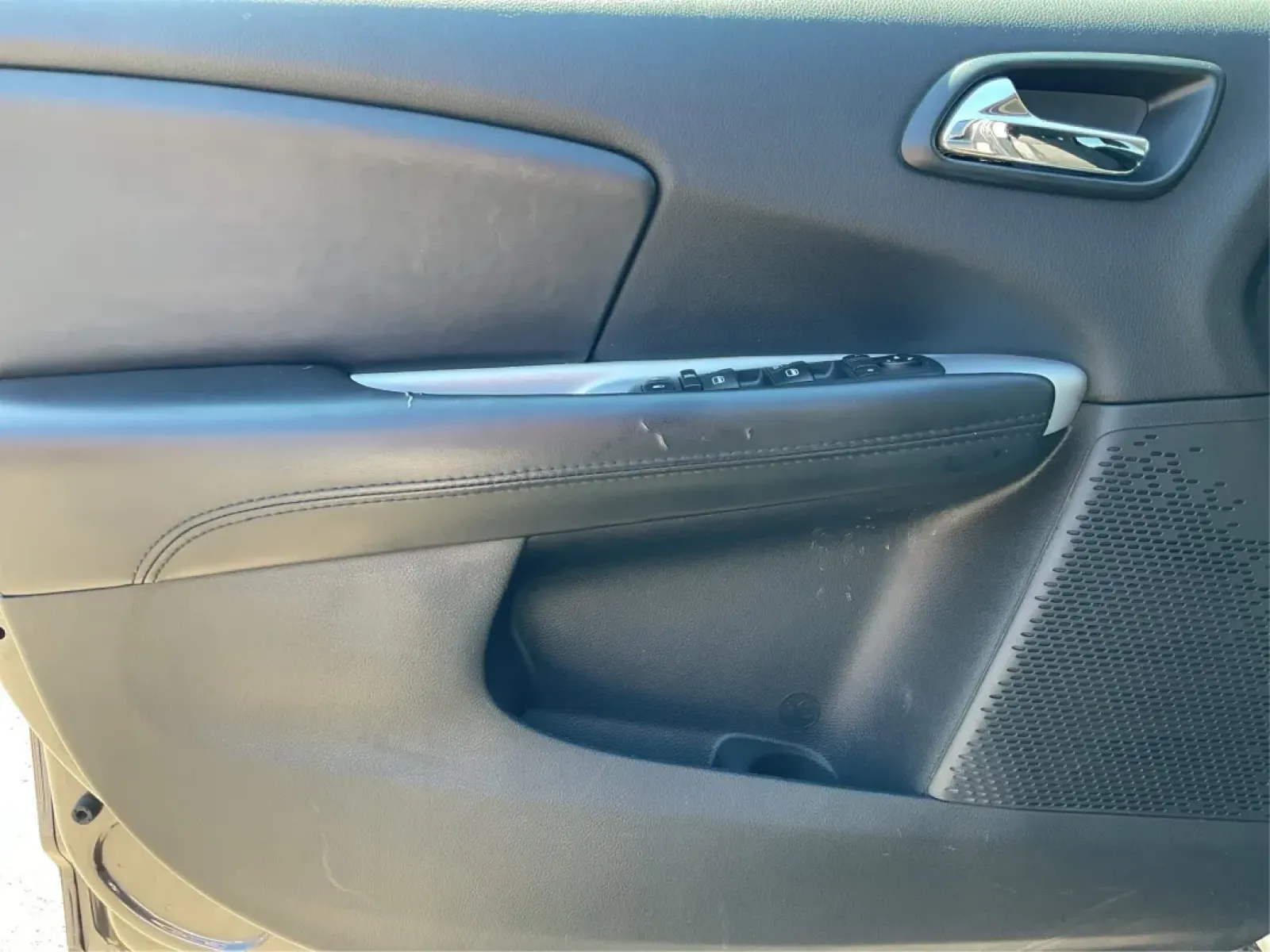 2019 Dodge Journey SE (3C4PDCBB0KT) with an Other engine, located at 880 E. National Road, Vandalia, OH, 45377, (937) 908-9800, 39.891918, -84.183594 - ### Discover Your Next Adventure with the 2019 Dodge Journey SE Perfect for Growing Families!<br /> <br /> Are you looking for a reliable and spacious SUV that can accommodate your family's needs and adventures? Look no further than this 2019 Dodge Journey SE, now available at Advantage Car and Cre - Photo#17