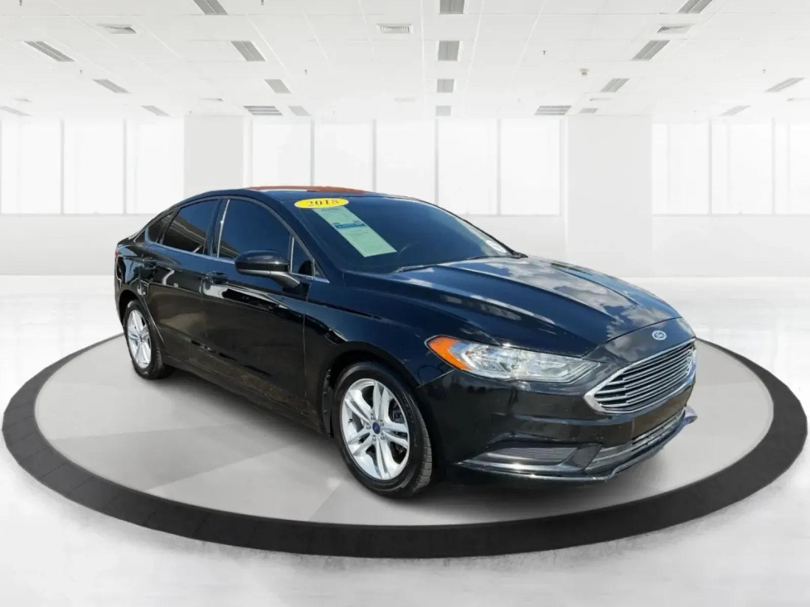 2018 Ford Fusion SE (3FA6P0H78JR) with an 2.5L L4 DOHC 16V engine, 6-Speed Automatic transmission, located at 401 Woodman Dr, Riverside, OH, 45431, (937) 908-9800, 39.760899, -84.123421 - ### Discover Your Next Adventure with the 2018 Ford Fusion SE at Advantage Car and Credit - Riverside!<br /> <br /> Are you in the market for a reliable sedan that perfectly balances style, comfort, and practicality? Look no further than the 2018 Ford Fusion SE, available now at Advantage Car and Cr - Photo#0