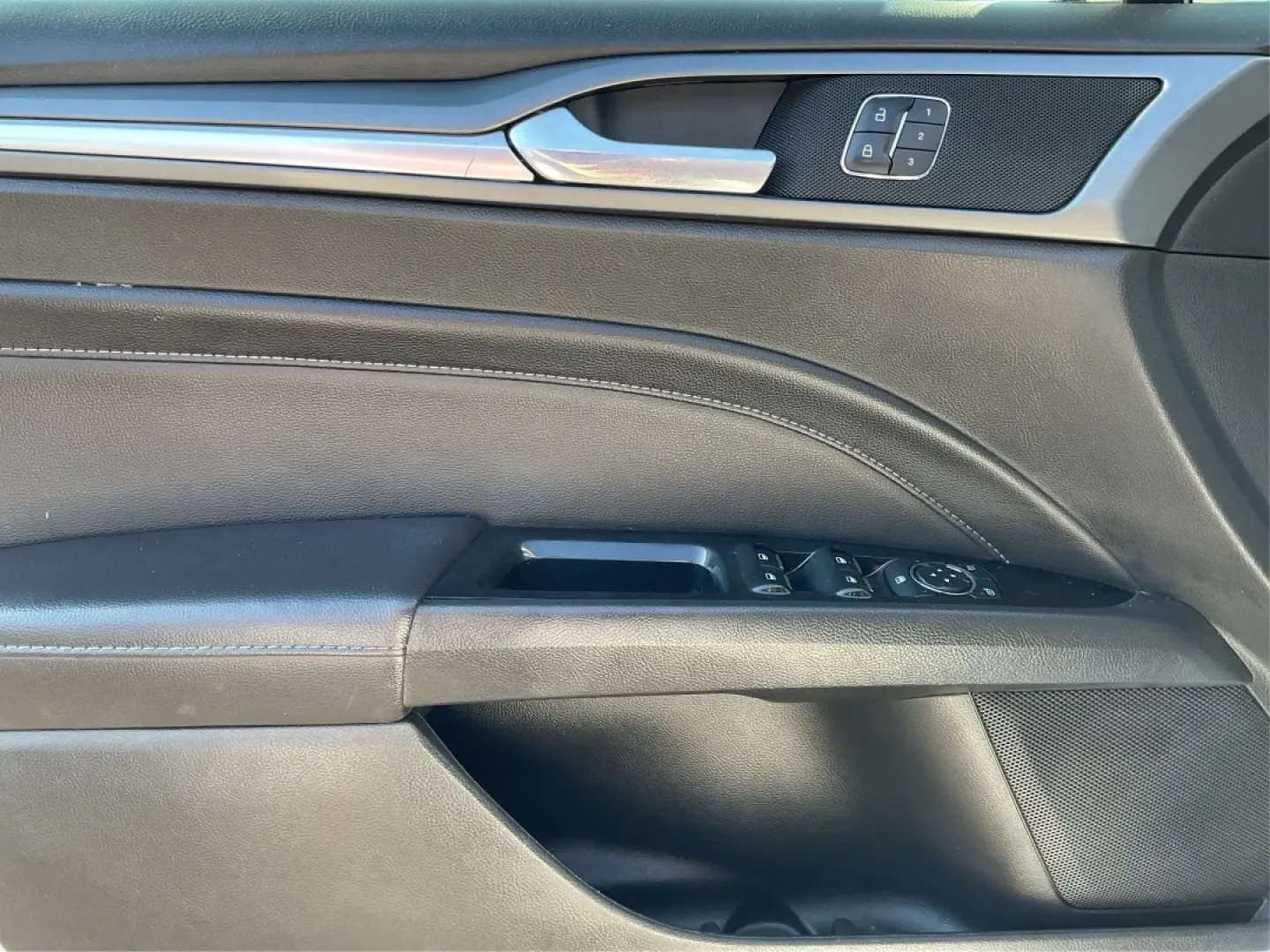 2014 Ford Fusion Titanium (3FA6P0D93ER) with an EcoBoost 2L I-4 gasoline direct injection engine, located at 4508 South Dixie Dr, Moraine, OH, 45439, (937) 908-9800, 39.689976, -84.218452 - Are you ready to elevate your daily commute or make unforgettable memories on family road trips? Introducing the stunning 2014 Ford Fusion Titanium, now available at Advantage Car and Credit in Moraine, OH. This sleek sedan seamlessly blends style, comfort, and performance, making it an ideal choice - Photo#19