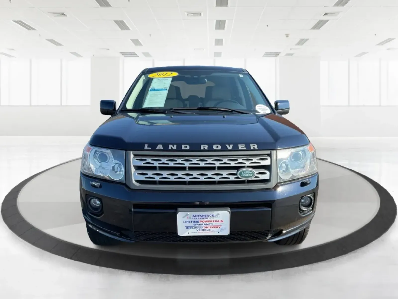 2012 Land Rover LR2 HSE (SALFR2BN8CH) with an Other engine, located at 8750 N County Rd 25A, Piqua, OH, 45356, (937) 908-9800, 40.164391, -84.232513 - **Adventure Awaits with the 2012 Land Rover LR2 HSE at Advantage Car and Credit - Piqua!**<br /> <br /> Are you ready to elevate your driving experience? Whether you're navigating the bustling streets of downtown Piqua or heading out for a weekend adventure in the stunning Ohio countryside, the 2012 - Photo#7