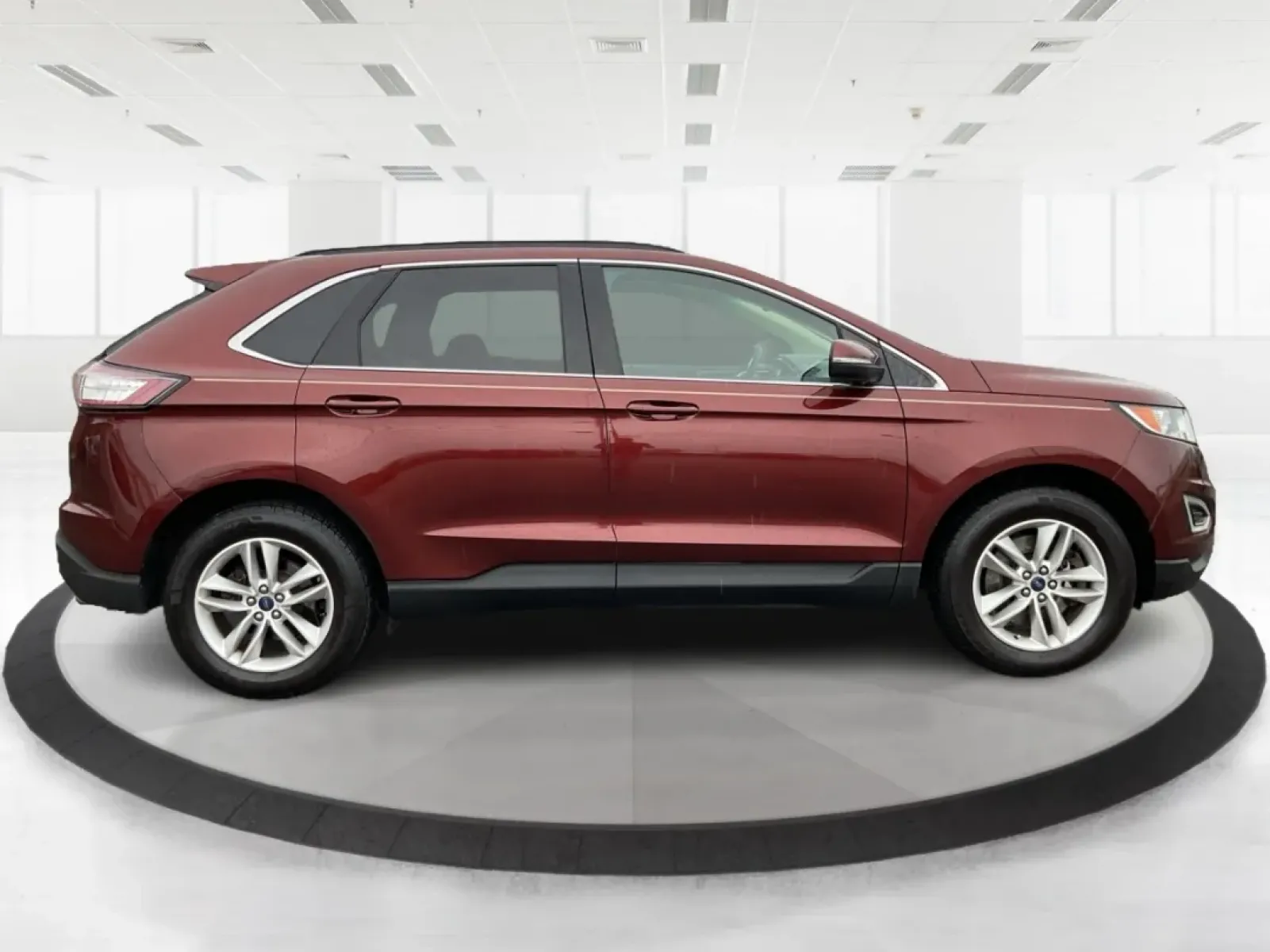 2016 Ford Edge SEL (2FMPK4J92GB) with an Other engine, located at 1184 Kauffman Ave, Fairborn, OH, 45324, (937) 908-9800, 39.807072, -84.030914 - Discover the perfect blend of comfort, style, and functionality with the 2016 Ford Edge SEL, available now at Advantage Car and Credit in Fairborn, OH. Whether you're a growing family in need of extra space, a commuter seeking reliability, or a weekend adventurer ready to explore, this SUV is design - Photo#1