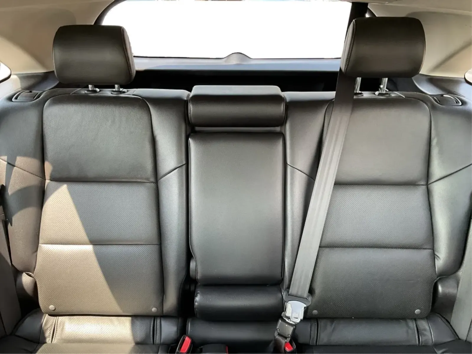2014 Acura RDX Base (5J8TB4H33EL) with an Other engine, located at 1230 East Main St, Xenia, OH, 45385, (937) 908-9800, 39.688026, -83.910172 - **Elevate Your Journey with the 2014 Acura RDX: Perfect for Every Adventure in Fairborn, OH**<br /> <br /> Are you on the hunt for a versatile vehicle that can seamlessly blend into your active lifestyle? Whether you're commuting to work, running errands around Fairborn, or planning a weekend getawa - Photo#14