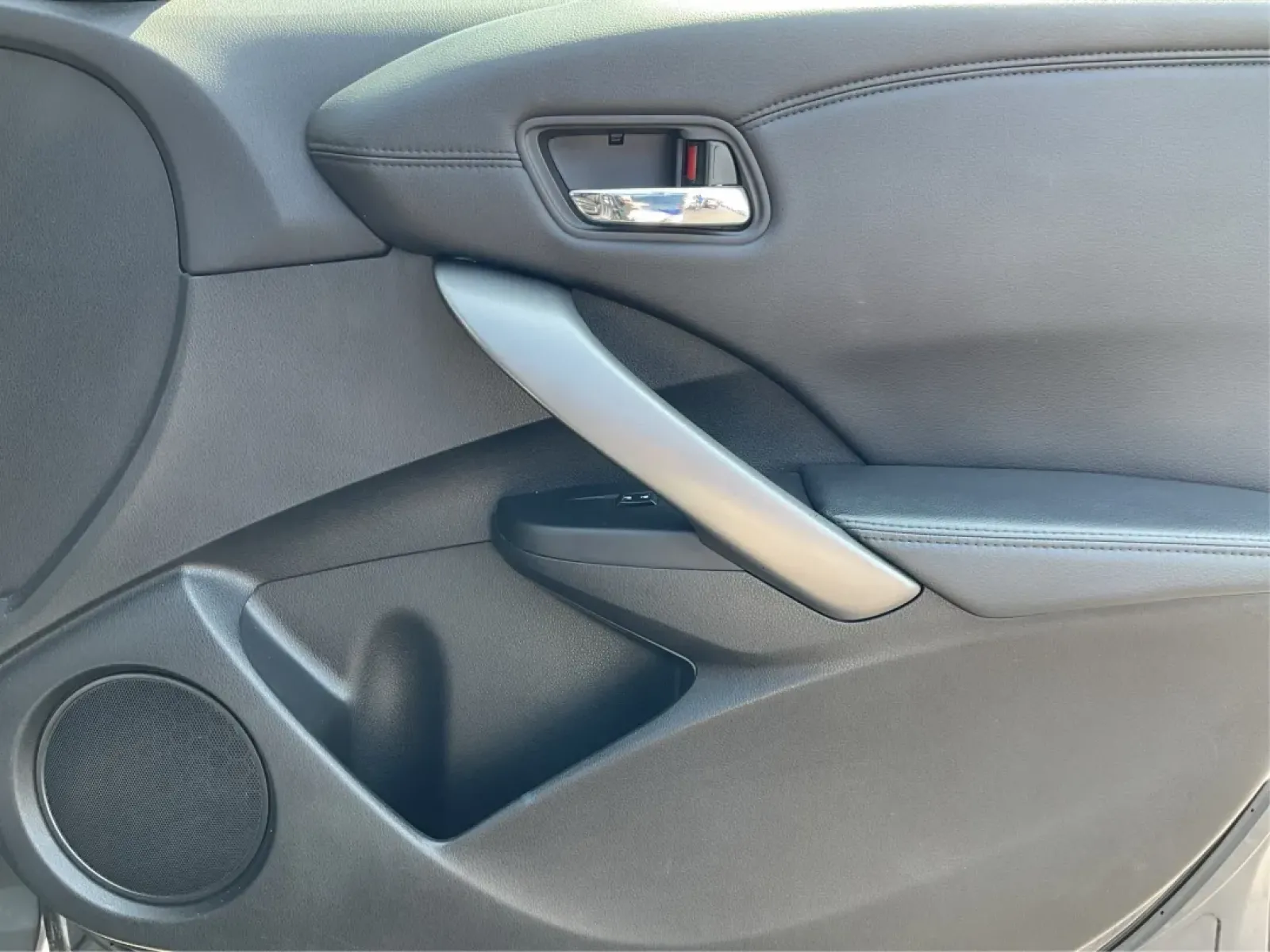 2014 Acura RDX Base (5J8TB4H33EL) with an Other engine, located at 1230 East Main St, Xenia, OH, 45385, (937) 908-9800, 39.688026, -83.910172 - **Elevate Your Journey with the 2014 Acura RDX: Perfect for Every Adventure in Fairborn, OH**<br /> <br /> Are you on the hunt for a versatile vehicle that can seamlessly blend into your active lifestyle? Whether you're commuting to work, running errands around Fairborn, or planning a weekend getawa - Photo#19