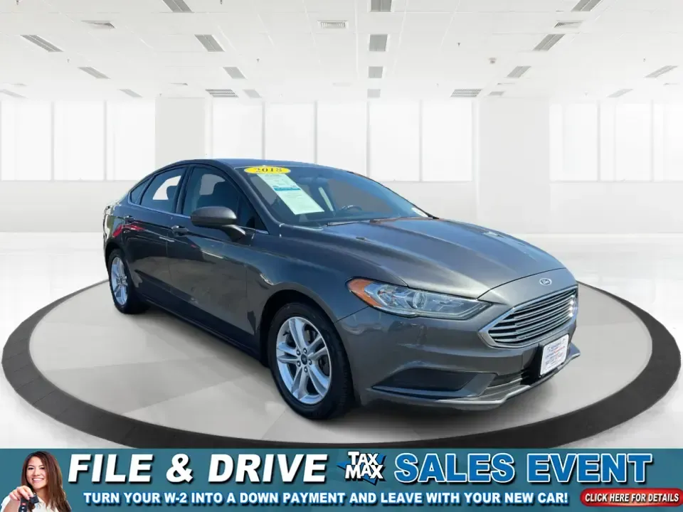 2018 Ford Fusion SE (3FA6P0HD3JR) with an 1.5L L4 DOHC 16V engine, 6A transmission, located at 1230 East Main St, Xenia, OH, 45385, (937) 908-9800, 39.688026, -83.910172 - Looking for a reliable sedan that combines style, comfort, and practicality? Look no further than the 2018 Ford Fusion SE, available now at Advantage Car and Credit in Vandalia, OH! Perfect for your daily commute, family outings, or even weekend adventures, this vehicle is designed to enhance your l - Photo#0