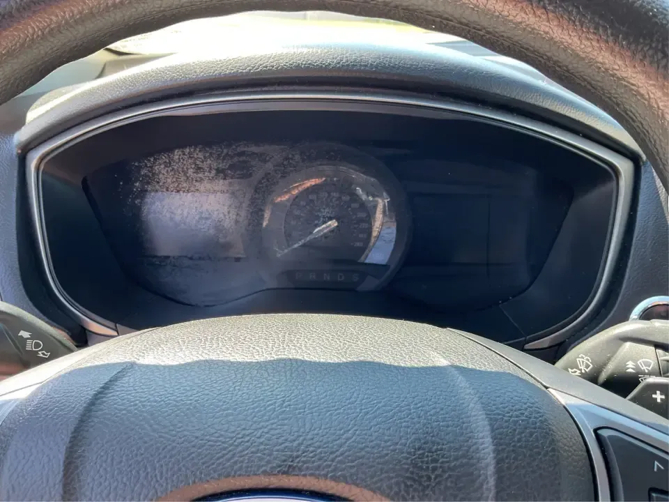 2018 Ford Fusion SE (3FA6P0HD3JR) with an 1.5L L4 DOHC 16V engine, 6A transmission, located at 1184 Kauffman Ave, Fairborn, OH, 45324, (937) 908-9800, 39.807072, -84.030914 - Looking for a reliable sedan that combines style, comfort, and practicality? Look no further than the 2018 Ford Fusion SE, available now at Advantage Car and Credit in Vandalia, OH! Perfect for your daily commute, family outings, or even weekend adventures, this vehicle is designed to enhance your l - Photo#15