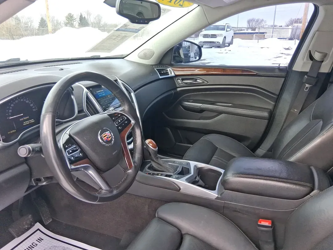 2014 Cadillac SRX Performance Collection (3GYFNCE38ES) with an 3.6L V-6 gasoline direct injection engine, 6-Speed Automatic transmission, located at 1184 Kauffman Ave, Fairborn, OH, 45324, (937) 908-9800, 39.807072, -84.030914 - **Experience Luxury and Versatility with the 2014 Cadillac SRX Performance Collection at Advantage Car and Credit - Riverside!**<br /> <br /> Are you in search of a vehicle that accommodates both your daily commutes and weekend adventures while ensuring you travel in style? Look no further than the - Photo#9