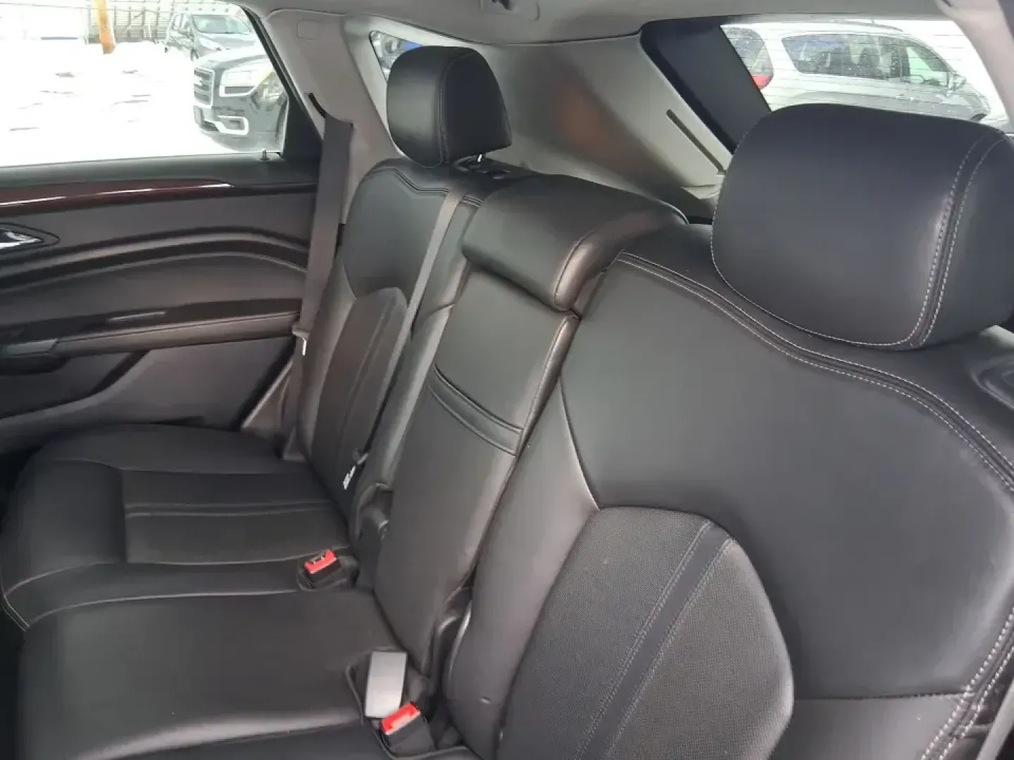 2014 Cadillac SRX Performance Collection (3GYFNCE38ES) with an 3.6L V-6 gasoline direct injection engine, 6-Speed Automatic transmission, located at 1099 N County Rd 25A , Troy, OH, 45373, (937) 908-9800, 40.057079, -84.212883 - **Experience Luxury and Versatility with the 2014 Cadillac SRX Performance Collection at Advantage Car and Credit - Riverside!**<br /> <br /> Are you in search of a vehicle that accommodates both your daily commutes and weekend adventures while ensuring you travel in style? Look no further than the - Photo#10