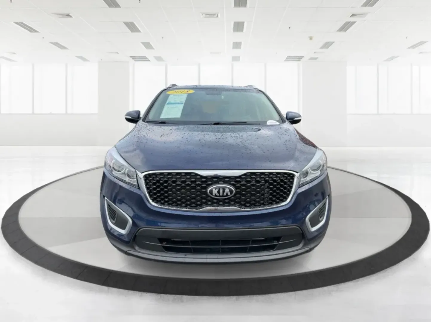 2018 Kia Sorento 2.4L LX (5XYPGDA30JG) with an 2.4L I-4 gasoline direct injection engine, 6A transmission, located at 1230 East Main St, Xenia, OH, 45385, (937) 908-9800, 39.688026, -83.910172 - **Explore the Open Road in Style with the 2018 Kia Sorento - Perfect for Every Family Adventure!**<br /> <br /> Are you ready for your next family road trip or weekend getaway? The 2018 Kia Sorento is the SUV that will elevate your lifestyle and ensure every journey is memorable. With its spacious i - Photo#7