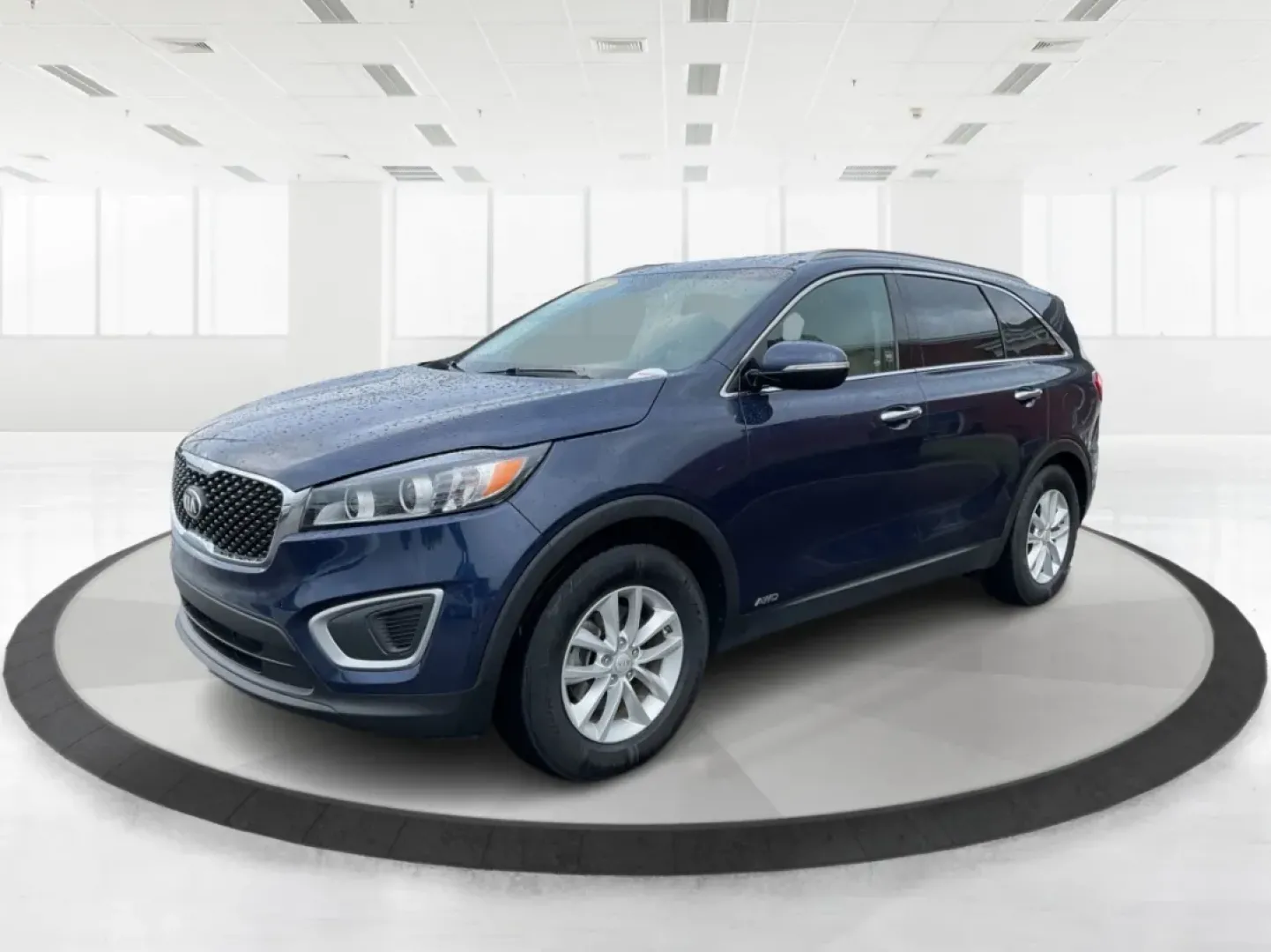 2018 Kia Sorento 2.4L LX (5XYPGDA30JG) with an 2.4L I-4 gasoline direct injection engine, 6A transmission, located at 1230 East Main St, Xenia, OH, 45385, (937) 908-9800, 39.688026, -83.910172 - **Explore the Open Road in Style with the 2018 Kia Sorento - Perfect for Every Family Adventure!**<br /> <br /> Are you ready for your next family road trip or weekend getaway? The 2018 Kia Sorento is the SUV that will elevate your lifestyle and ensure every journey is memorable. With its spacious i - Photo#8