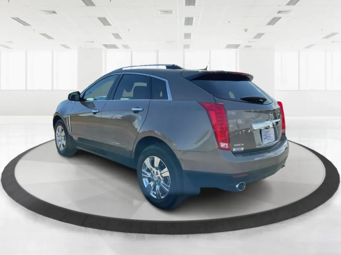 2014 Cadillac SRX Luxury Collection (3GYFNBE30ES) with an 3.6L V-6 gasoline direct injection engine, located at 8750 N County Rd 25A, Piqua, OH, 45356, (937) 908-9800, 40.164391, -84.232513 - ### Experience Luxury and Versatility with the 2014 Cadillac SRX Luxury Collection at Advantage Car and Credit - Fairborn!<br /> <br /> Are you in search of the perfect vehicle to elevate your lifestyle? Whether you're a growing family needing a spacious ride, a commuter looking for comfort during l - Photo#4