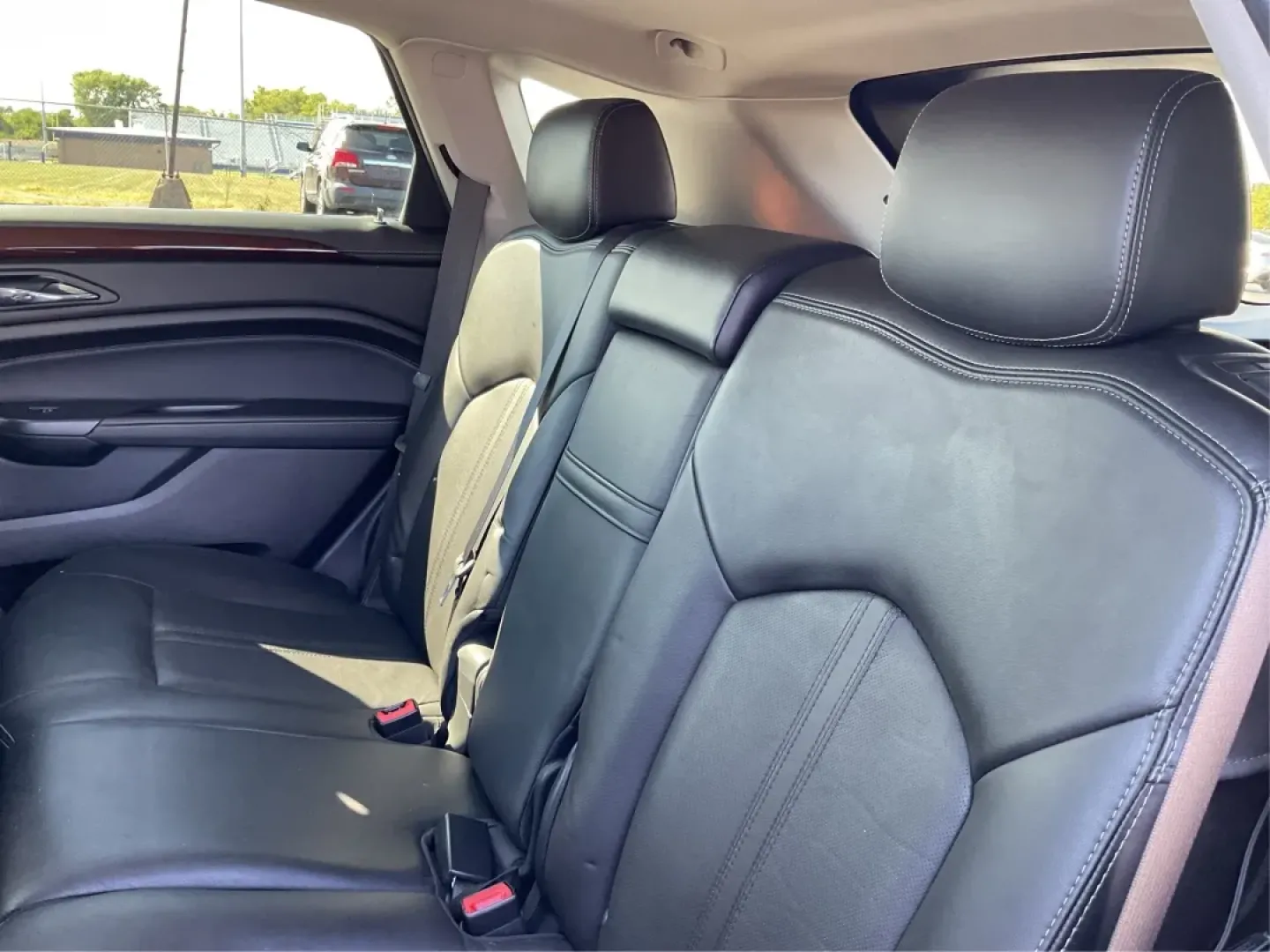 2014 Cadillac SRX Luxury Collection (3GYFNBE30ES) with an 3.6L V-6 gasoline direct injection engine, located at 8750 N County Rd 25A, Piqua, OH, 45356, (937) 908-9800, 40.164391, -84.232513 - ### Experience Luxury and Versatility with the 2014 Cadillac SRX Luxury Collection at Advantage Car and Credit - Fairborn!<br /> <br /> Are you in search of the perfect vehicle to elevate your lifestyle? Whether you're a growing family needing a spacious ride, a commuter looking for comfort during l - Photo#10