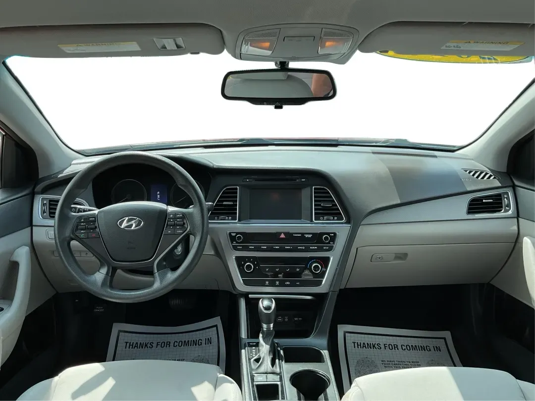 2016 Hyundai Sonata SE (5NPE24AF3GH) with an 2.4L I-4 gasoline direct injection engine, located at 1184 Kauffman Ave, Fairborn, OH, 45324, (937) 908-9800, 39.807072, -84.030914 - **Discover Your Ideal Family Sedan: 2016 Hyundai Sonata SE at Advantage Car and Credit - Moraine**<br /> <br /> Are you in search of a dependable vehicle that perfectly fits your family's lifestyle or makes your daily commute a breeze? Look no further! Presenting the 2016 Hyundai Sonata SE, a stylis - Photo#19