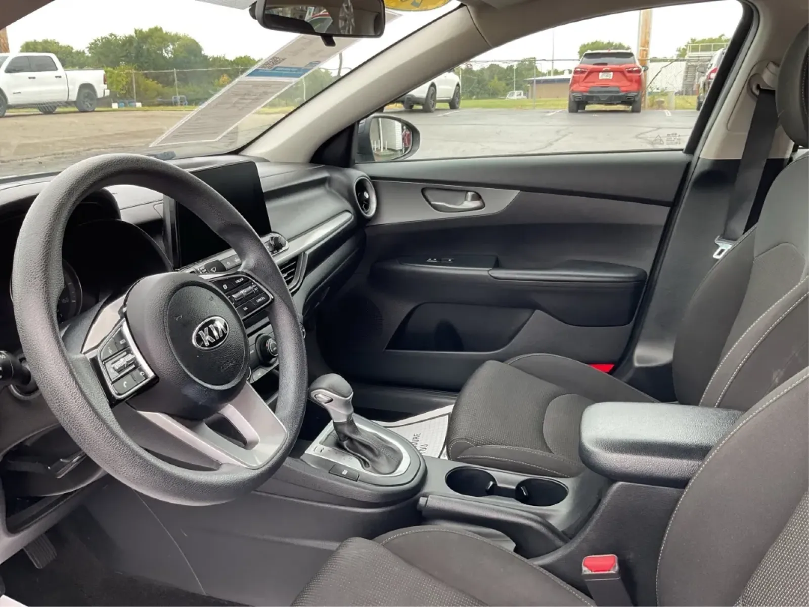 2021 Kia Forte FE (3KPF24AD5ME) with an 2L I-4 DOHC engine, located at 8750 N County Rd 25A, Piqua, OH, 45356, (937) 908-9800, 40.164391, -84.232513 - **Discover Your Next Adventure with the 2021 Kia Forte at Advantage Car and Credit!**<br /> <br /> Are you in the market for a reliable sedan that effortlessly combines style and functionality? Look no further than our stunning 2021 Kia Forte, available now at Advantage Car and Credit in Fairborn, O - Photo#9