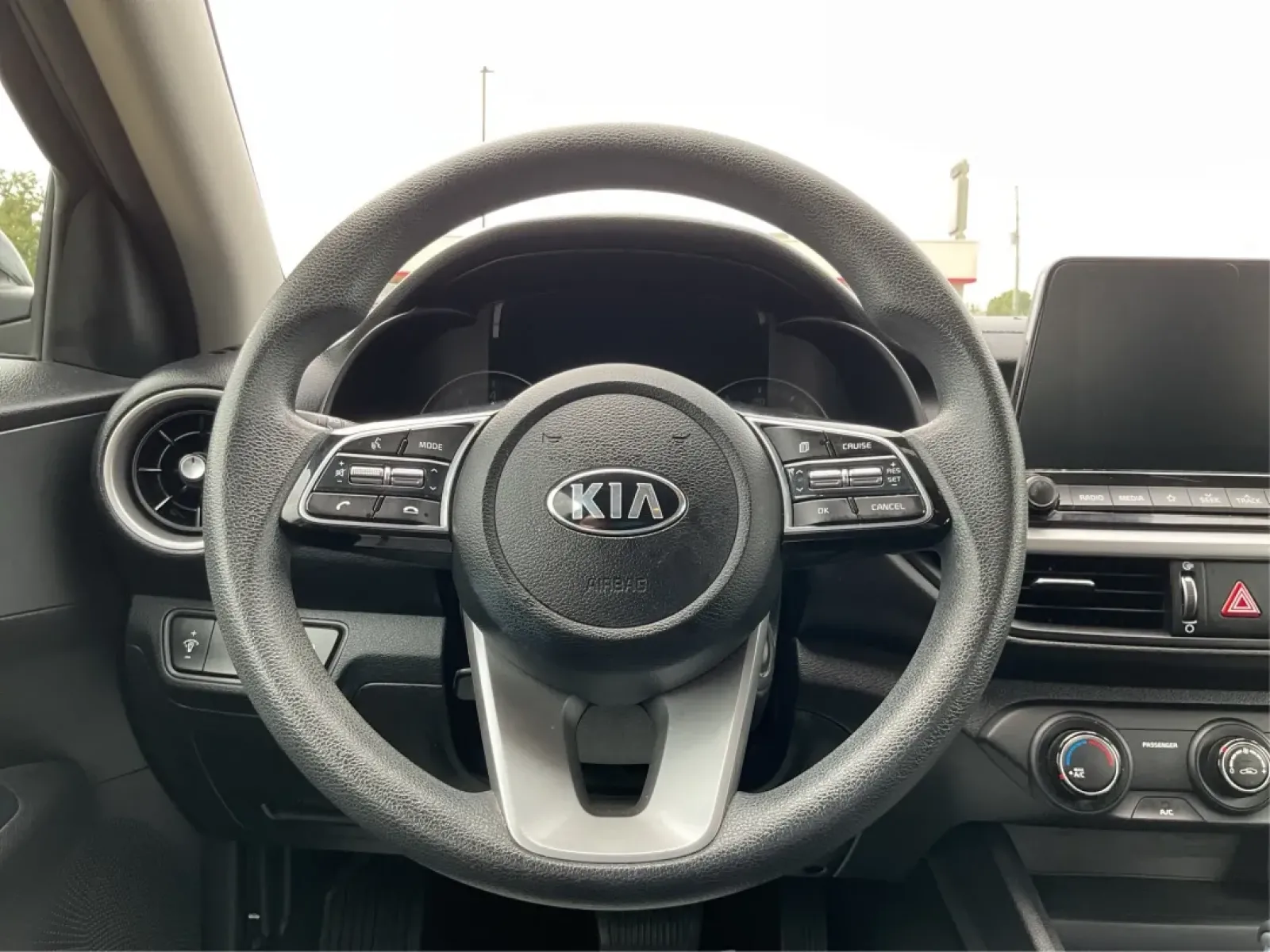 2021 Kia Forte FE (3KPF24AD5ME) with an 2L I-4 DOHC engine, located at 8750 N County Rd 25A, Piqua, OH, 45356, (937) 908-9800, 40.164391, -84.232513 - **Discover Your Next Adventure with the 2021 Kia Forte at Advantage Car and Credit!**<br /> <br /> Are you in the market for a reliable sedan that effortlessly combines style and functionality? Look no further than our stunning 2021 Kia Forte, available now at Advantage Car and Credit in Fairborn, O - Photo#15