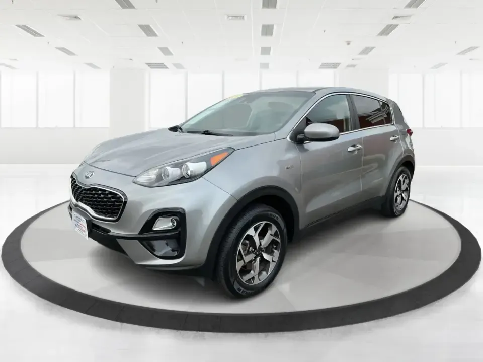 2020 Kia Sportage LX AWD (KNDPMCAC7L7) with an 2.4L V6 DOHC 24V engine, 6A transmission, located at 1230 East Main St, Xenia, OH, 45385, (937) 908-9800, 39.688026, -83.910172 - Pack up the kids, load the gear, and point the hood toward the next weekend escape-this 2020 Kia Sportage LX in Steel Gray is built for the everyday hustle in Xenia and the spontaneous road trips out toward Caesar Creek and beyond. With a comfortable crossover layout, confident AWD capability, and p- Photo#8