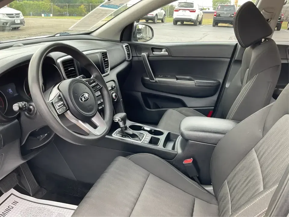 2020 Kia Sportage LX AWD (KNDPMCAC7L7) with an 2.4L V6 DOHC 24V engine, 6A transmission, located at 1230 East Main St, Xenia, OH, 45385, (937) 908-9800, 39.688026, -83.910172 - Pack up the kids, load the gear, and point the hood toward the next weekend escape-this 2020 Kia Sportage LX in Steel Gray is built for the everyday hustle in Xenia and the spontaneous road trips out toward Caesar Creek and beyond. With a comfortable crossover layout, confident AWD capability, and p- Photo#9