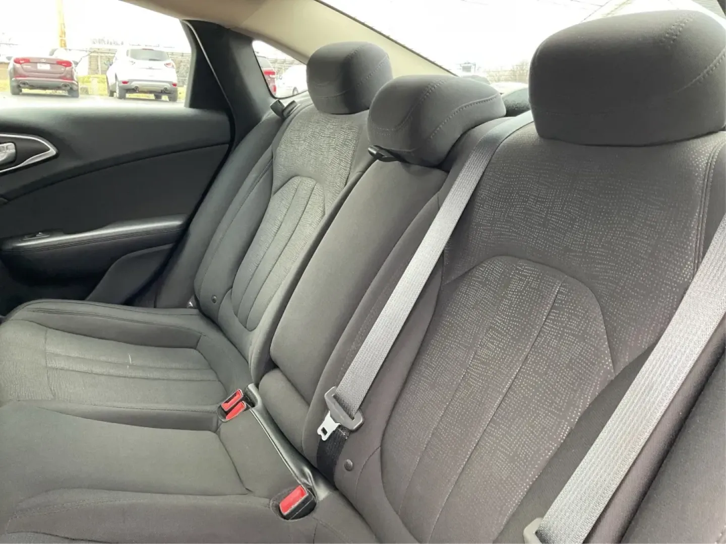 2015 Chrysler 200 Limited (1C3CCCAB9FN) with an 3.6L V-6 DOHC engine, located at 1230 East Main St, Xenia, OH, 45385, (937) 908-9800, 39.688026, -83.910172 - **Experience Comfort and Style with the 2015 Chrysler 200 Limited at Advantage Car and Credit**<br /> <br /> Are you in the market for a dependable sedan that suits both your daily commute and weekend adventures? Look no further! The 2015 Chrysler 200 Limited is the perfect blend of style, performan - Photo#10