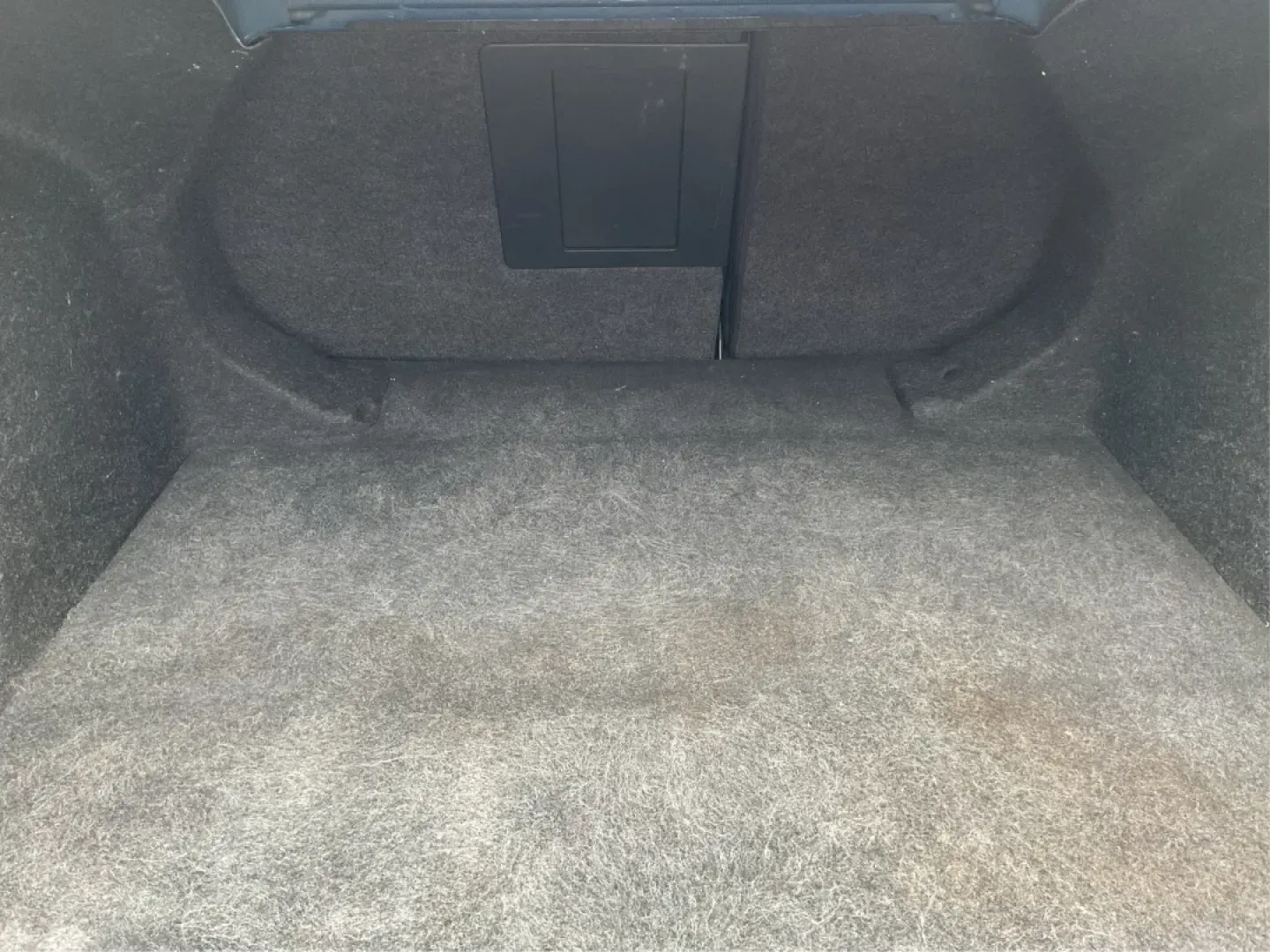 2015 Chrysler 200 Limited (1C3CCCAB9FN) with an 3.6L V-6 DOHC engine, located at 1230 East Main St, Xenia, OH, 45385, (937) 908-9800, 39.688026, -83.910172 - **Experience Comfort and Style with the 2015 Chrysler 200 Limited at Advantage Car and Credit**<br /> <br /> Are you in the market for a dependable sedan that suits both your daily commute and weekend adventures? Look no further! The 2015 Chrysler 200 Limited is the perfect blend of style, performan - Photo#12