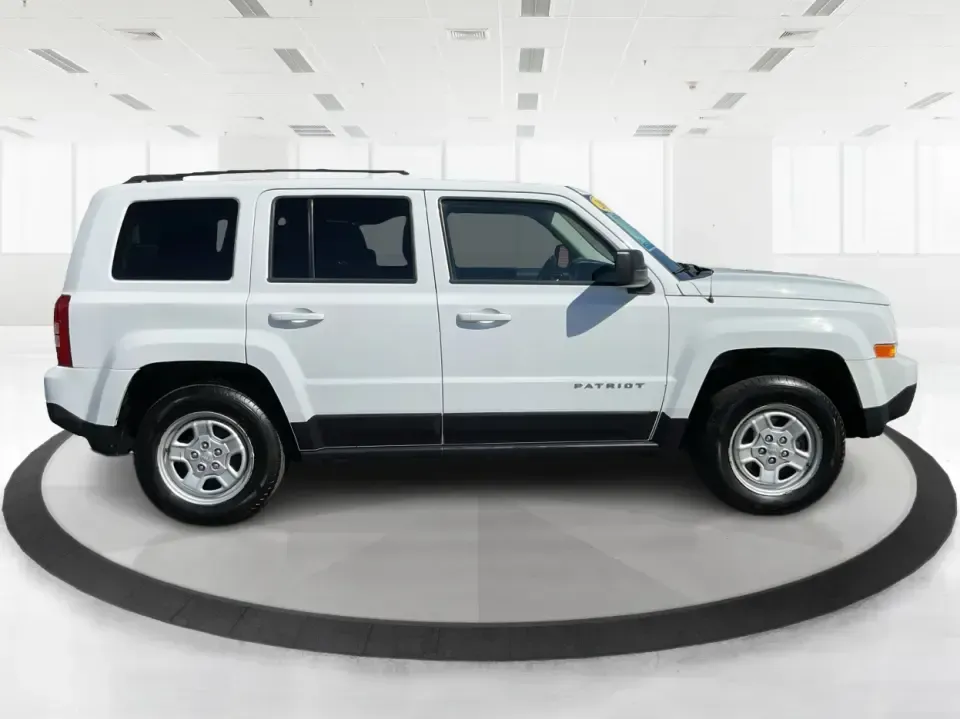 2016 Jeep Patriot Sport (1C4NJPBA0GD) with an 2.0L L4 DOHC 16V engine, Automatic transmission, located at 1951 S Dayton Lakeview Rd., New Carlisle, OH, 45344, (937) 908-9800, 39.890999, -84.050255 - **Unleash Your Adventurous Spirit with This 2016 Jeep Patriot Sport!**<br /> <br /> Are you looking for the perfect vehicle to elevate your weekend adventures or a reliable daily commuter? Look no further than this **2016 Jeep Patriot Sport**, now available at **Advantage Car and Credit - Xenia**. N - Photo#1