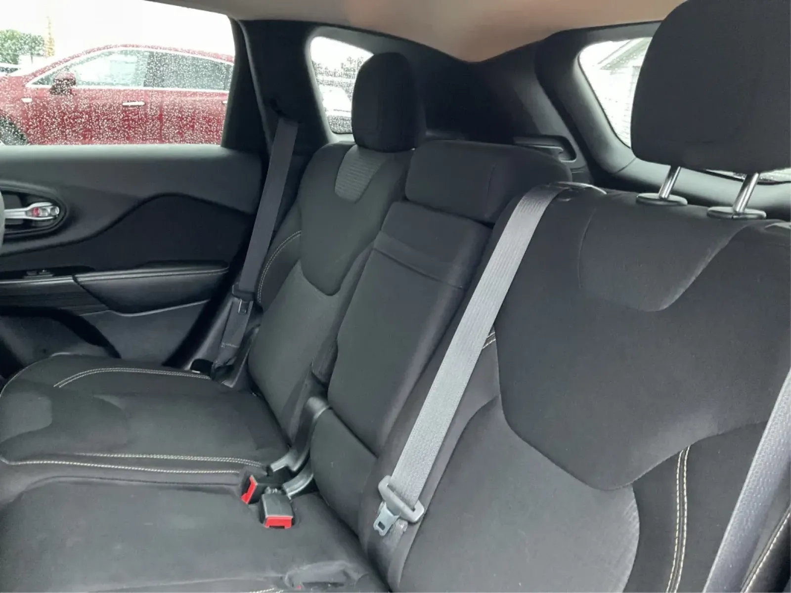 2015 Jeep Cherokee Latitude (1C4PJMCB4FW) with an Other engine, located at 1230 East Main St, Xenia, OH, 45385, (937) 908-9800, 39.688026, -83.910172 - **Adventure Awaits: 2015 Jeep Cherokee Latitude in Stunning Deep Cherry Red!**<br /> <br /> If you seek a versatile vehicle that effortlessly adapts to your lifestyle, look no further than this 2015 Jeep Cherokee Latitude, perfect for families, commuters, or anyone with a spirit for adventure. With - Photo#10