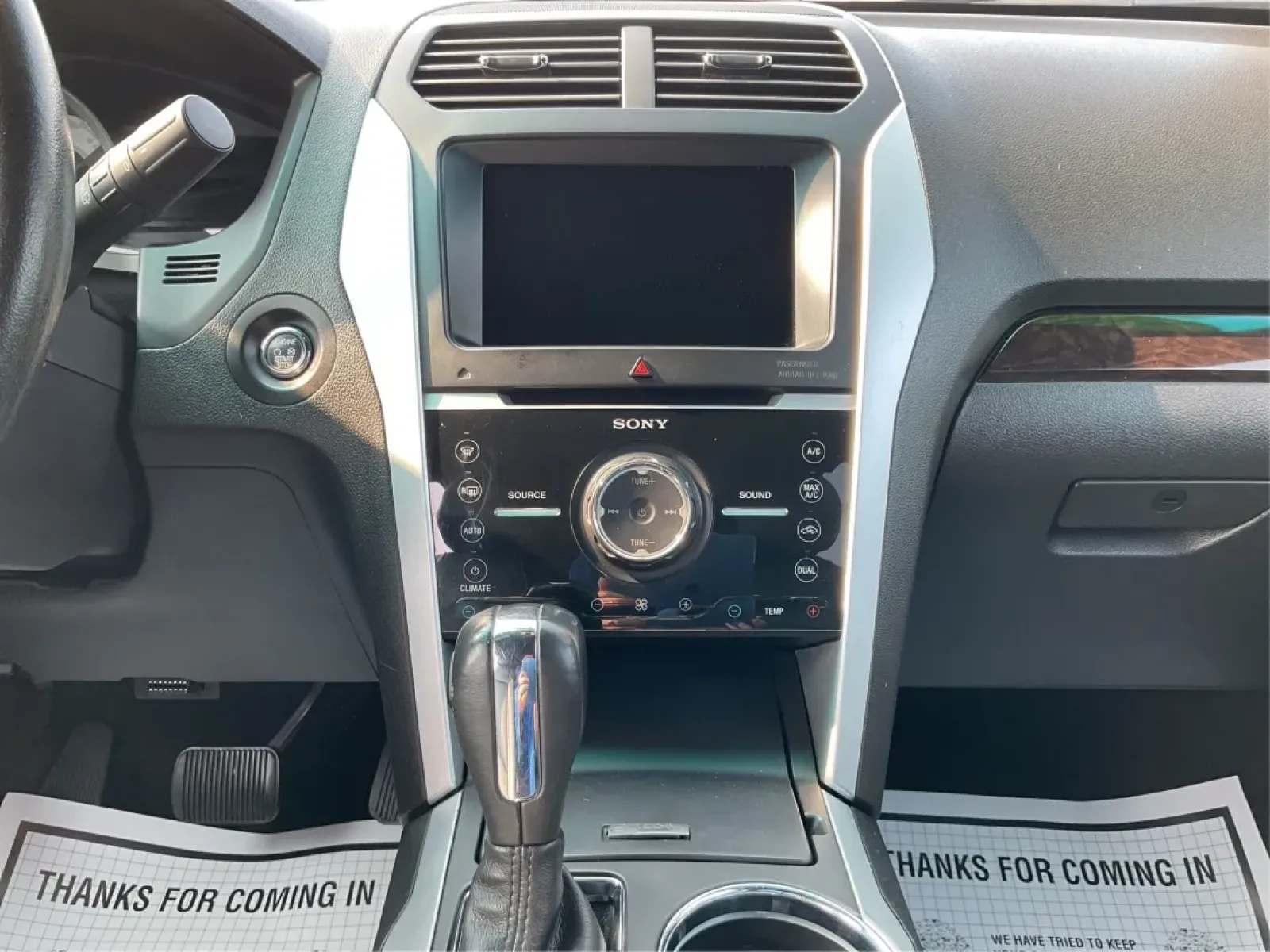 2015 Ford Explorer Limited (1FM5K8F86FG) with an 3.5L V-6 DOHC engine, located at 1230 East Main St, Xenia, OH, 45385, (937) 908-9800, 39.688026, -83.910172 - **Explore Your Next Adventure with the 2015 Ford Explorer Limited at Jamestown Auto Sales!**<br /> <br /> If you're seeking a versatile vehicle that meets the demands of your active lifestyle, look no further than the 2015 Ford Explorer Limited, available now at Jamestown Auto Sales in Xenia, OH. Th - Photo#13