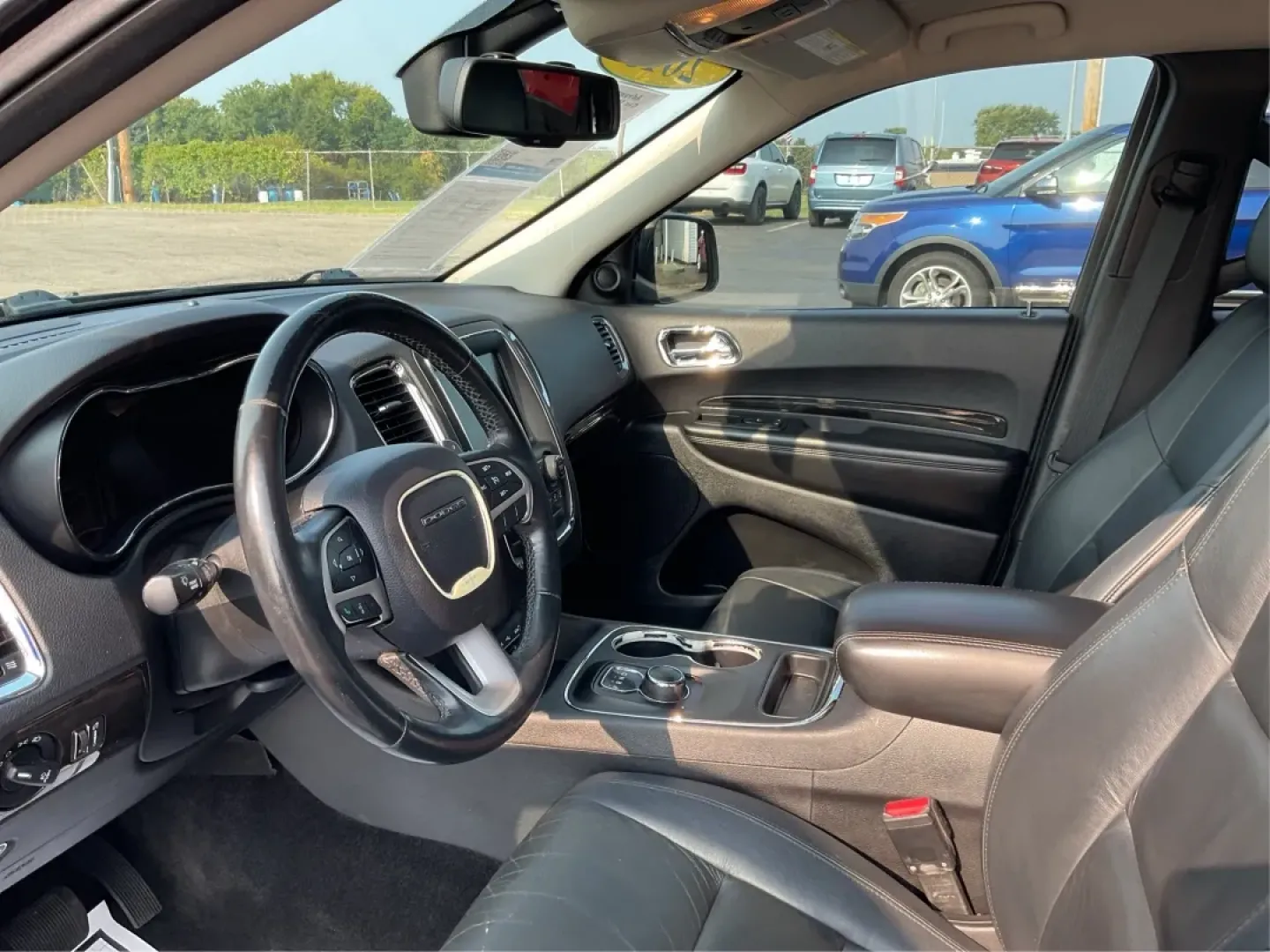 2015 Dodge Durango Limited (1C4RDJDGXFC) with an Other engine, located at 880 E. National Road, Vandalia, OH, 45377, (937) 908-9800, 39.891918, -84.183594 - **Discover Adventure with the 2015 Dodge Durango Limited at Advantage Car and Credit in New Carlisle, OH!**<br /> <br /> Are you on the lookout for a versatile SUV that can handle weekend adventures, family outings, or daily commutes? Look no further! The 2015 Dodge Durango Limited is designed for t - Photo#9