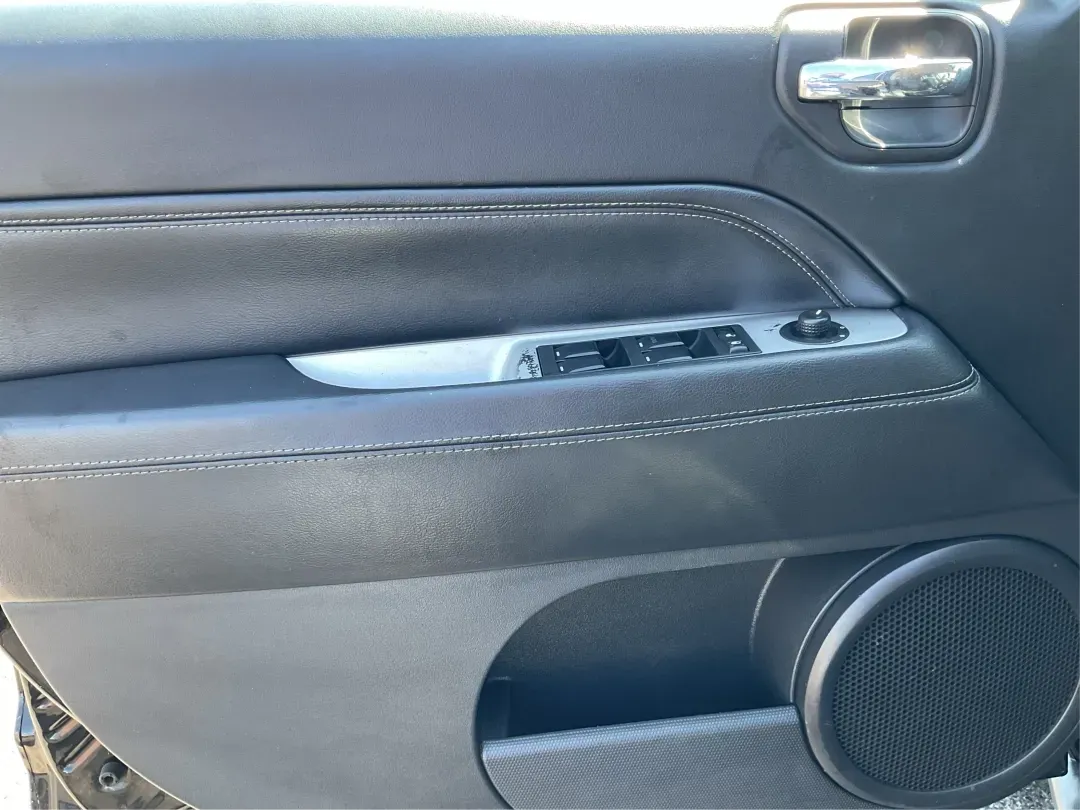 2016 Jeep Compass High Altitude Edition (1C4NJCEA0GD) with an 2L I-4 DOHC engine, located at 1951 S Dayton Lakeview Rd., New Carlisle, OH, 45344, (937) 908-9800, 39.890999, -84.050255 - Experience the thrill of adventure with the 2016 Jeep Compass High Altitude Edition, a versatile SUV designed for those who crave both comfort and capability. Whether you're a growing family seeking reliable transportation, a commuter navigating Riverside's bustling streets, or simply someone who en - Photo#18