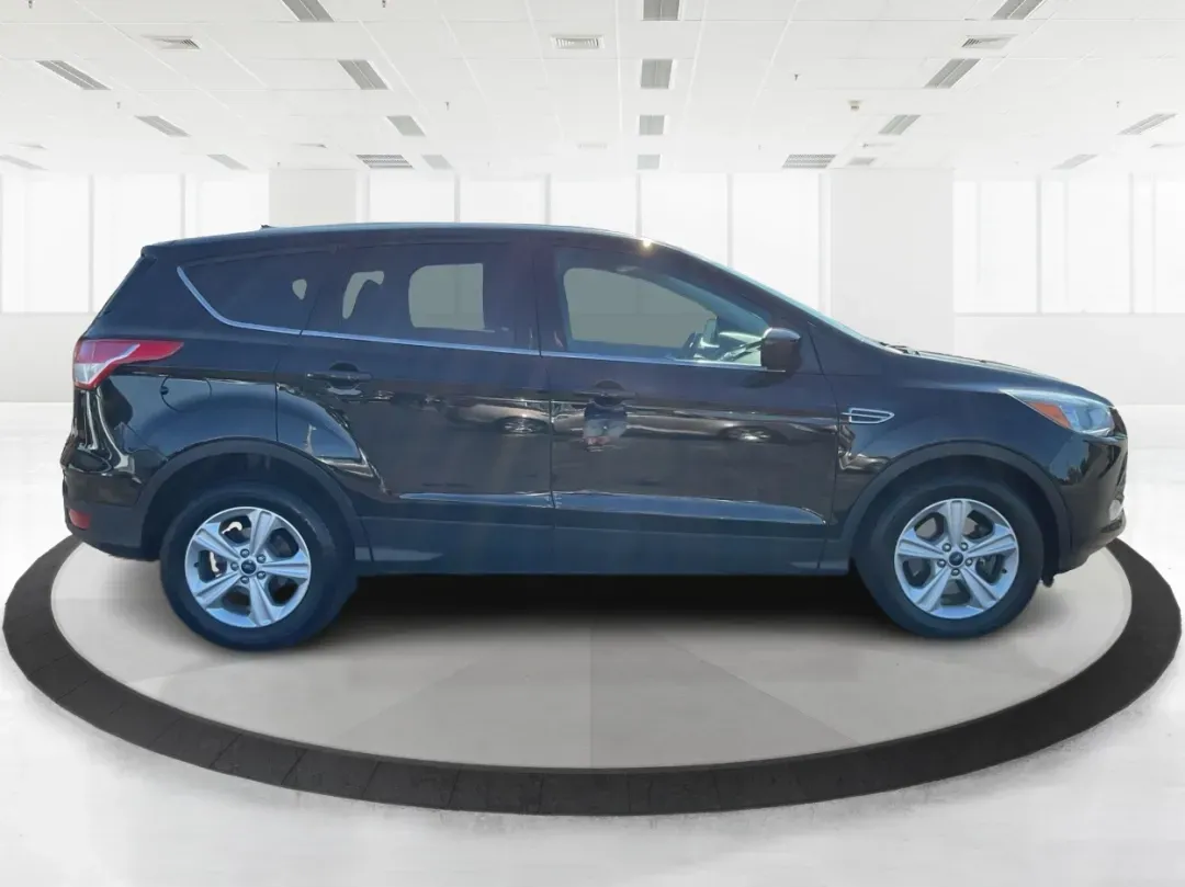 2016 Ford Escape SE (1FMCU9G92GU) with an Other engine, located at 1230 East Main St, Xenia, OH, 45385, (937) 908-9800, 39.688026, -83.910172 - **Adventure Awaits with the 2016 Ford Escape SE at Advantage Car and Credit - New Carlisle!**<br /> <br /> Are you ready to elevate your lifestyle with a vehicle that can handle both your daily commutes and weekend getaways? Look no further than this stunning 2016 Ford Escape SE, available now at Ad - Photo#1